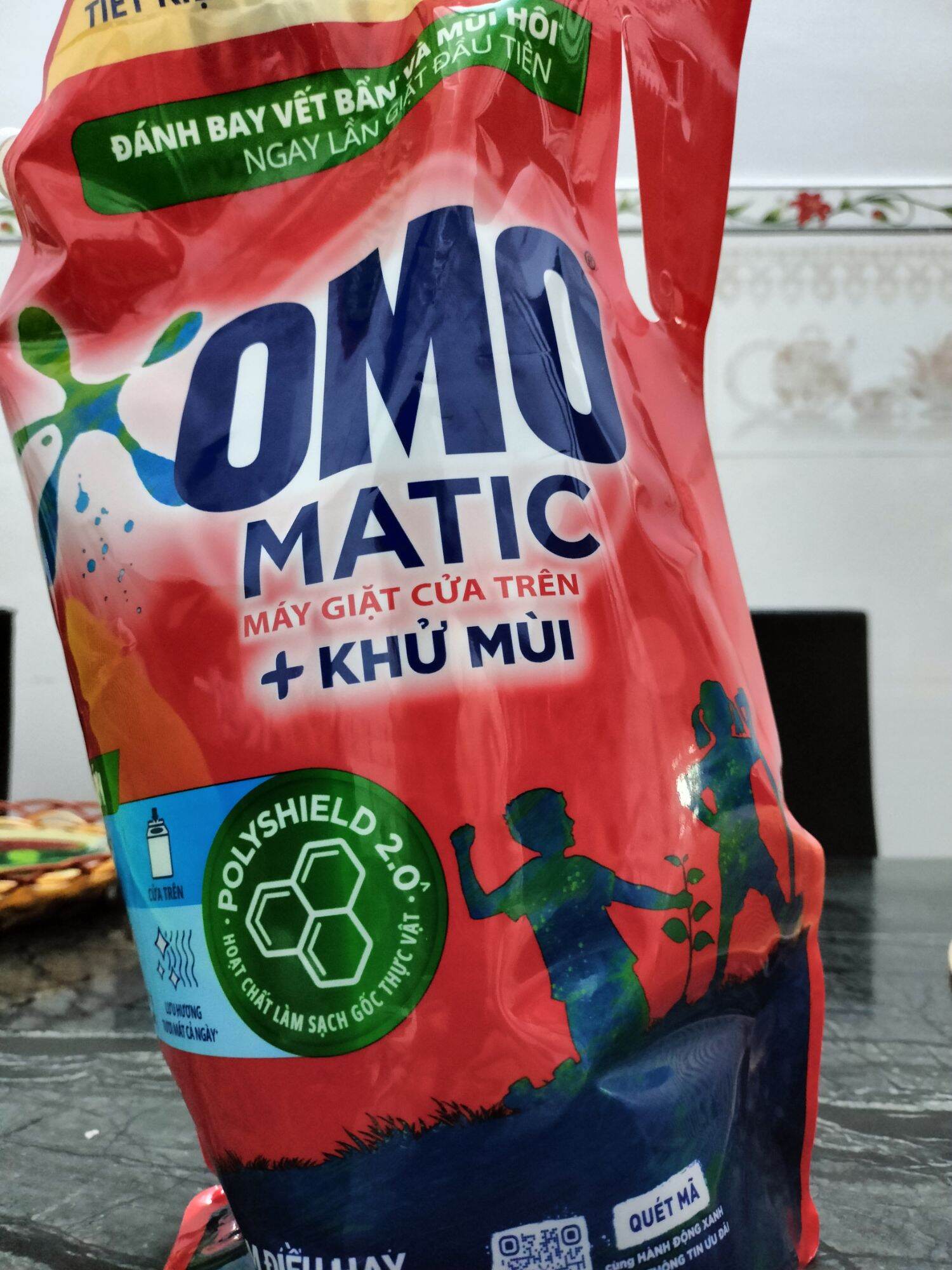 Nước giặt OMO Matic cửa trên sạch sâu vượt trội túi 2 lít ,2,9l , 3,9l