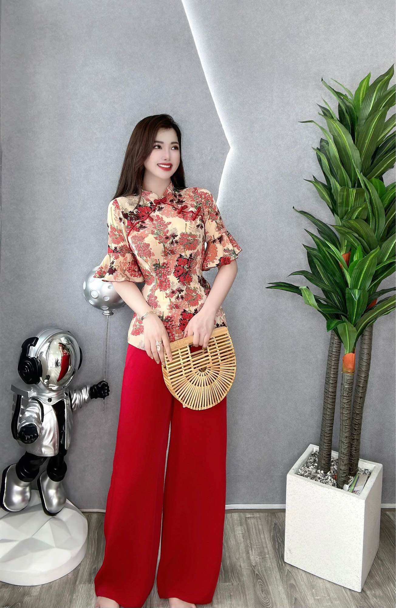 Bộ lam lụa tay beo cổ trụ