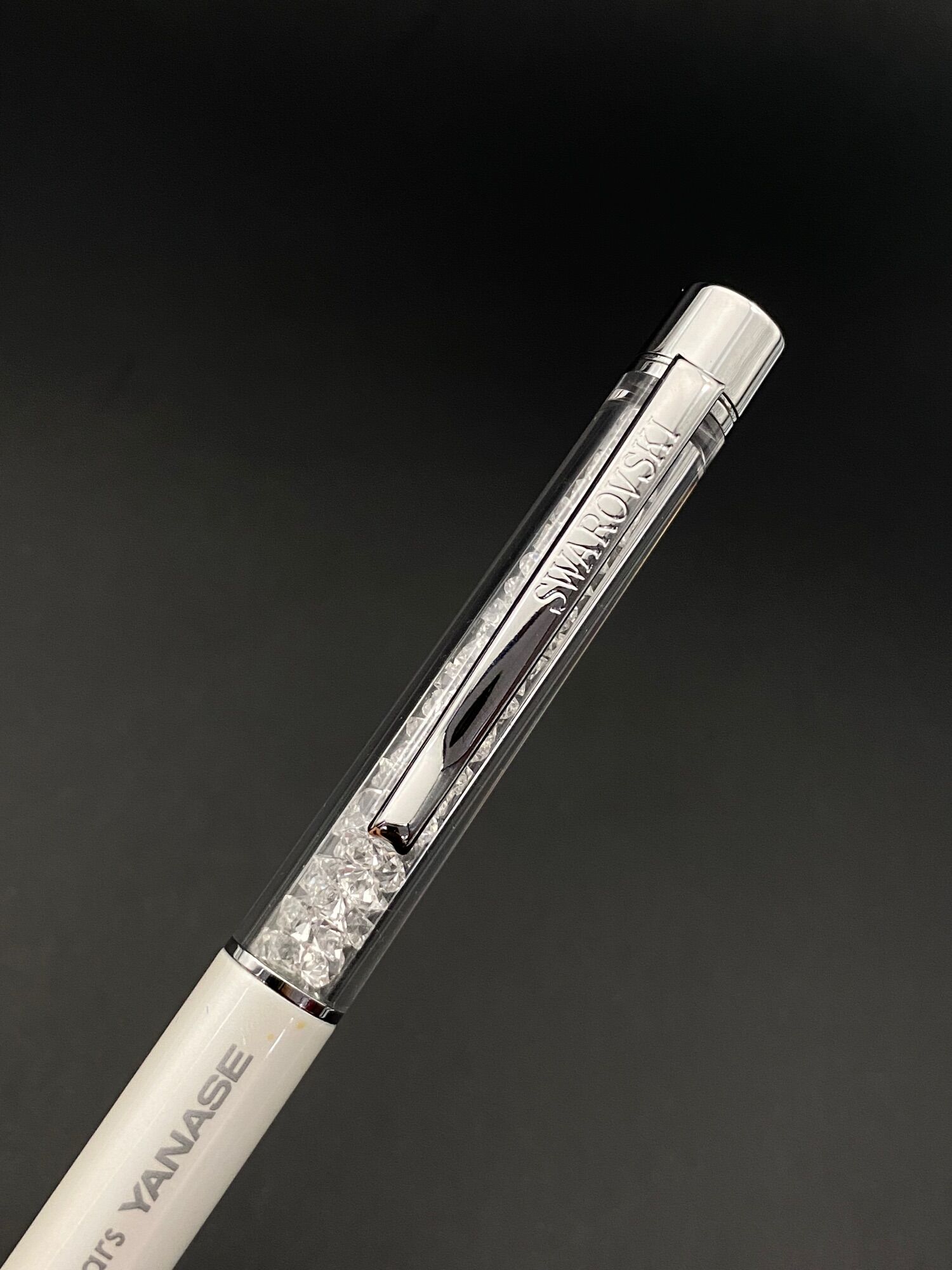 Bút bi xoay Swarovski