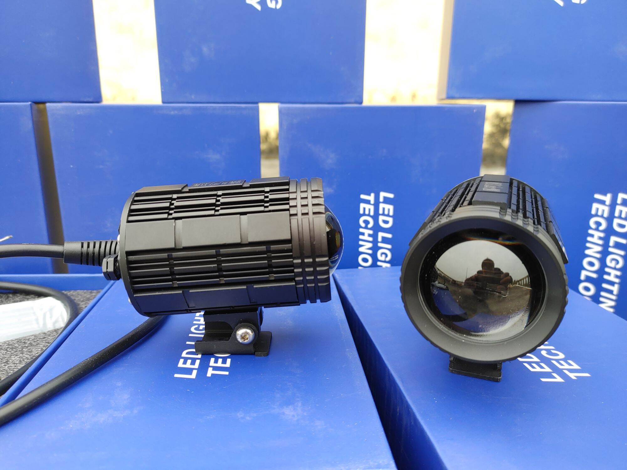 Trợ sáng m5x 2 chế độ cos pha màn chập 40w 6000k nâng cấp cx60