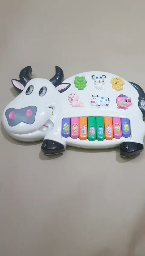 Đàn con bò dùng pin phát nhạc có đèn, Bộ đồ chơi đàn trẻ em, Đàn con bò cao cấp, DO CHOI DANH DAN HINH CON THU CO DEN