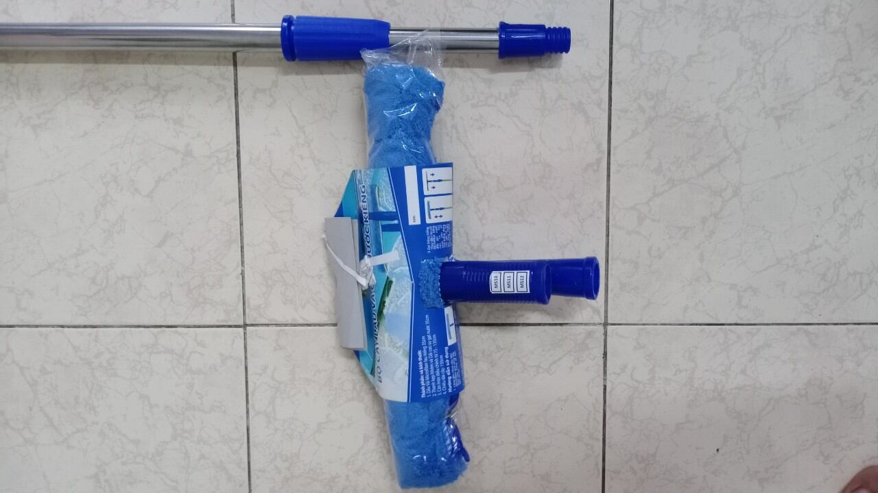 Cây inox lau kính dài 3 mét có 3 chức năng