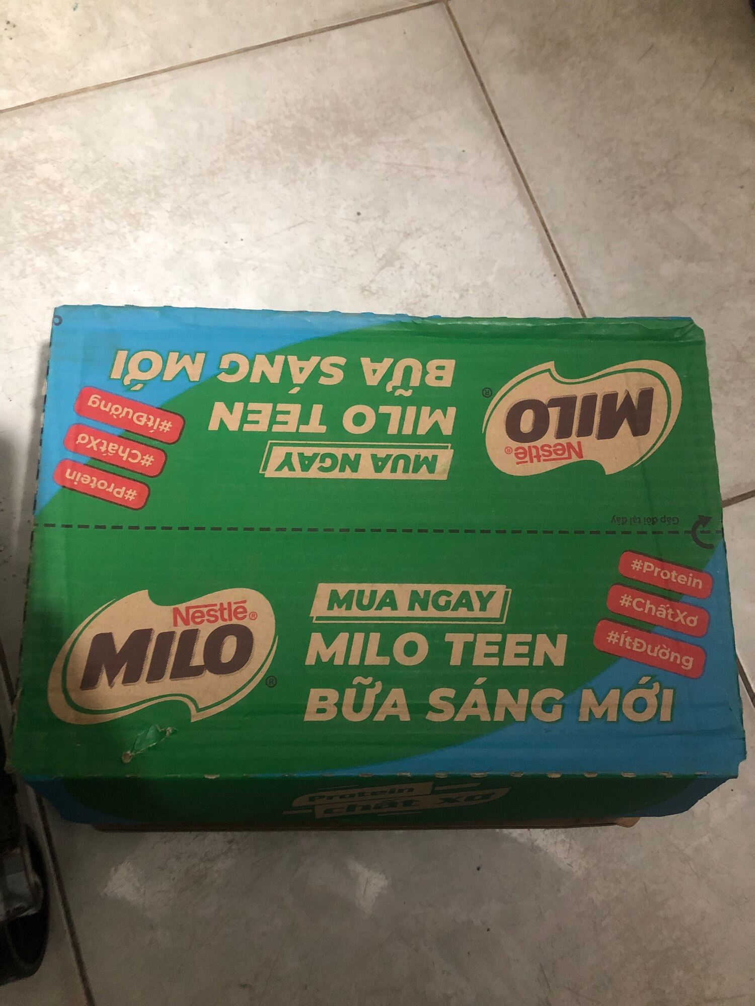Date mới Thùng 24 hộp sữa Milo nắp vặn 210ml đủ vị