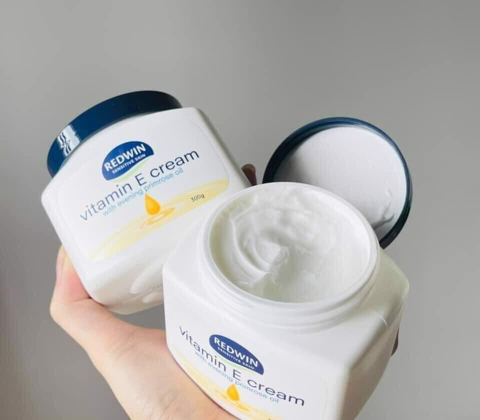 Kem dưỡng ẩm Vitamin E Redwin