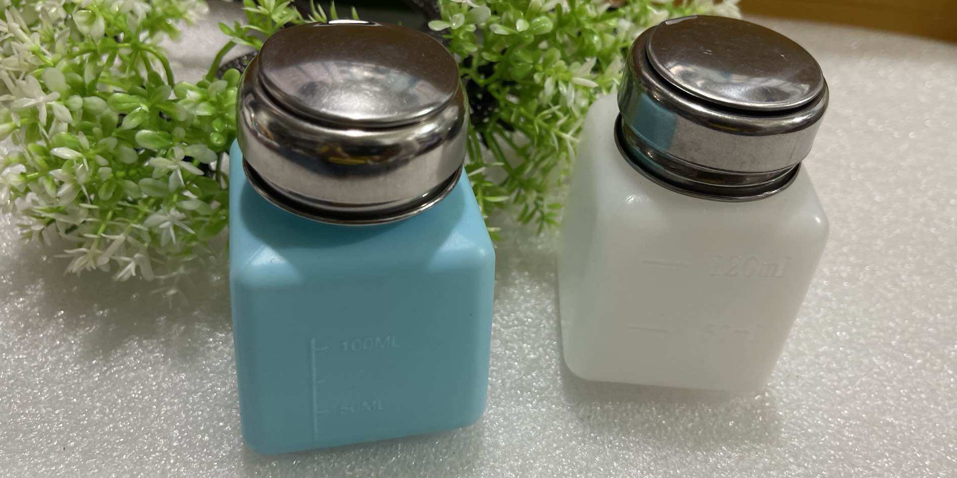 Bình đựng xăng thơm,chất lỏng có bơm dành cho thợ kỹ thuật 180ml