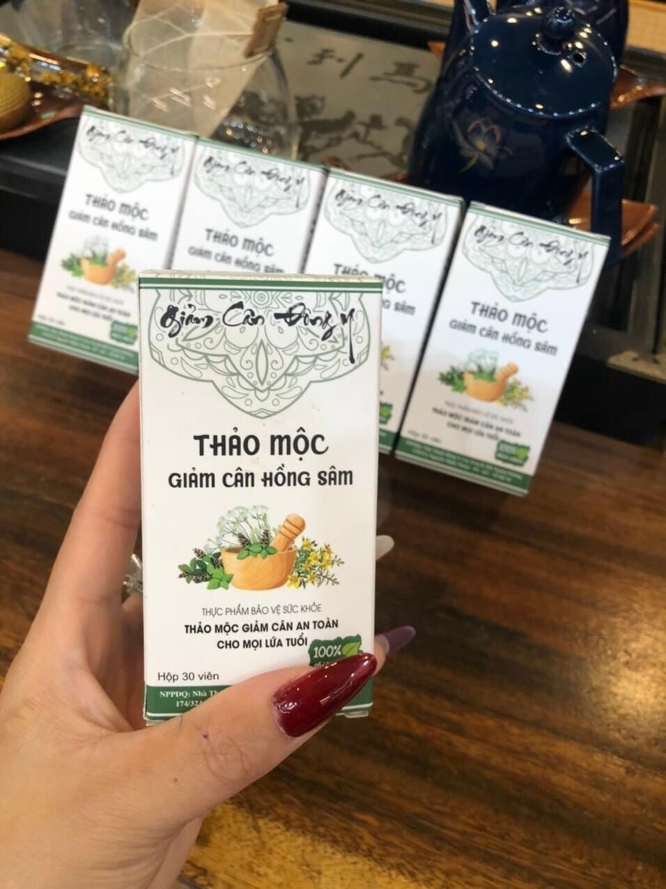 [HCM] viên uống giảm cân thảo mộc hồng sâm saffron hủy mỡ