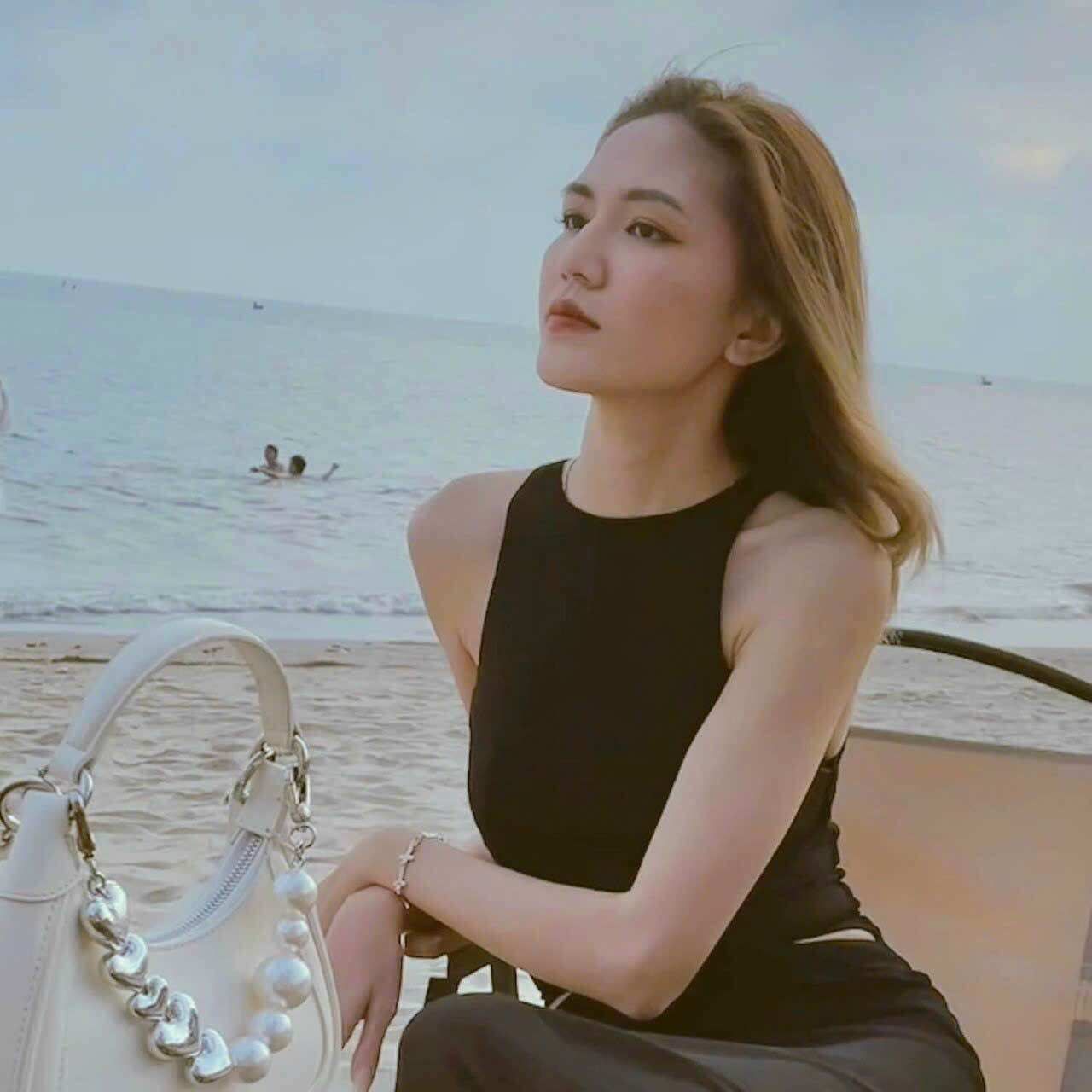 Túi CNK tim xuất Fullbox (Size 21cm)