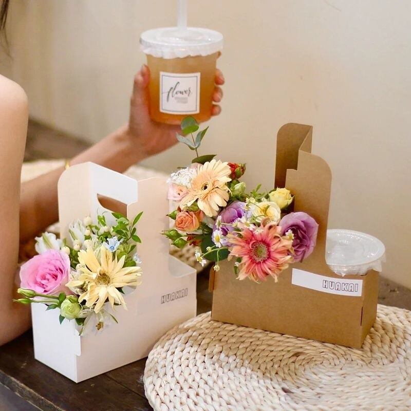 Túi giấy 2 ngăn đựng Hoa và Nước.