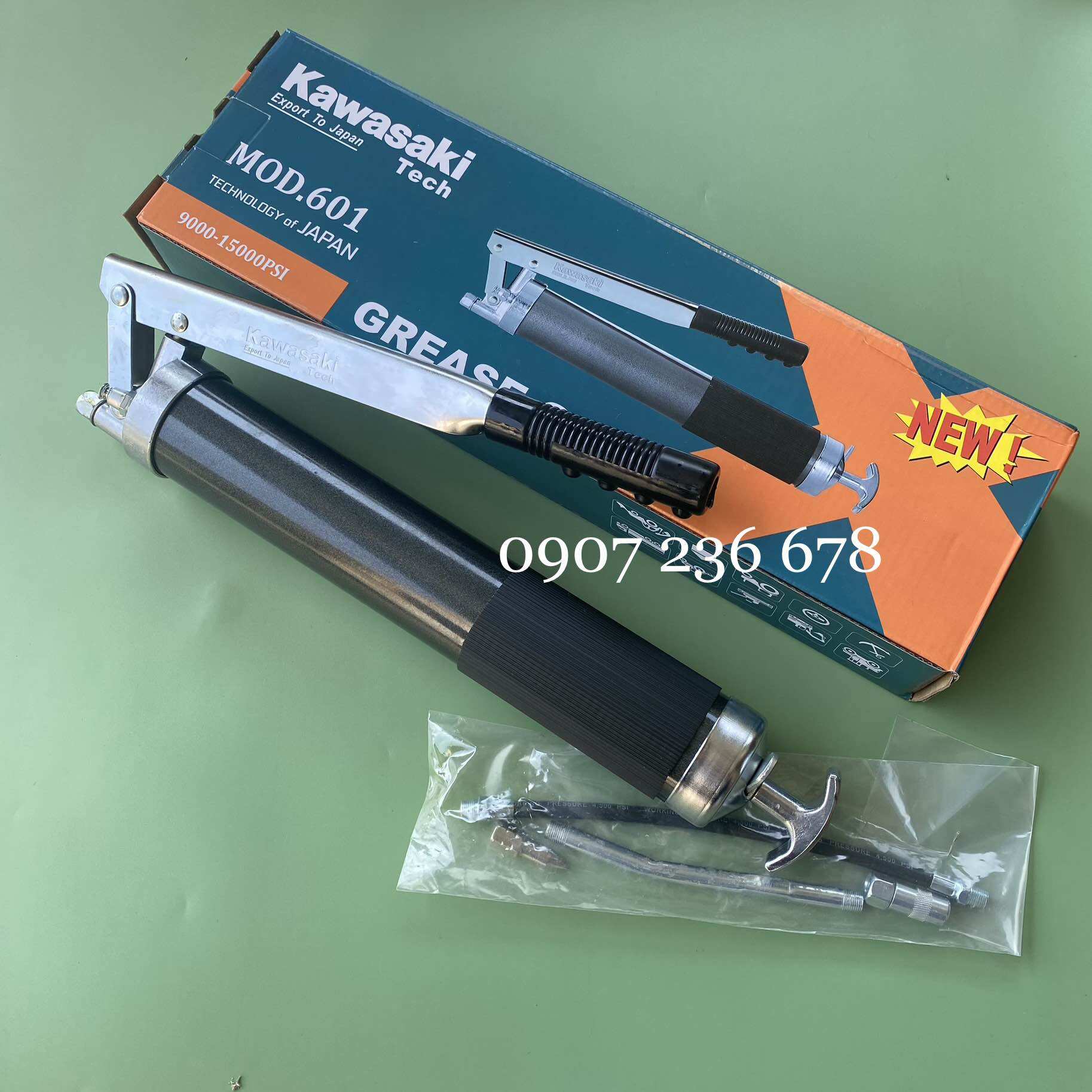 Bơm mỡ cầm tay 600cc, bơm mỡ bò