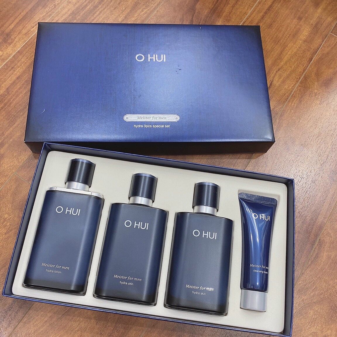Set dưỡng da dành cho nam giới Ohui Meister For Men