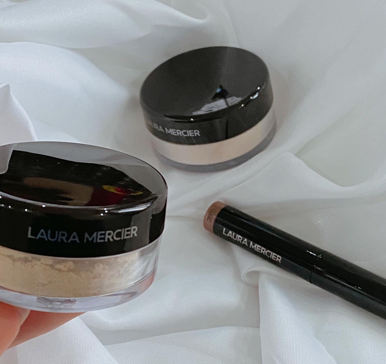Set phấn phủ và sáp kẻ mắt LAURA MERCIER MINISIZE