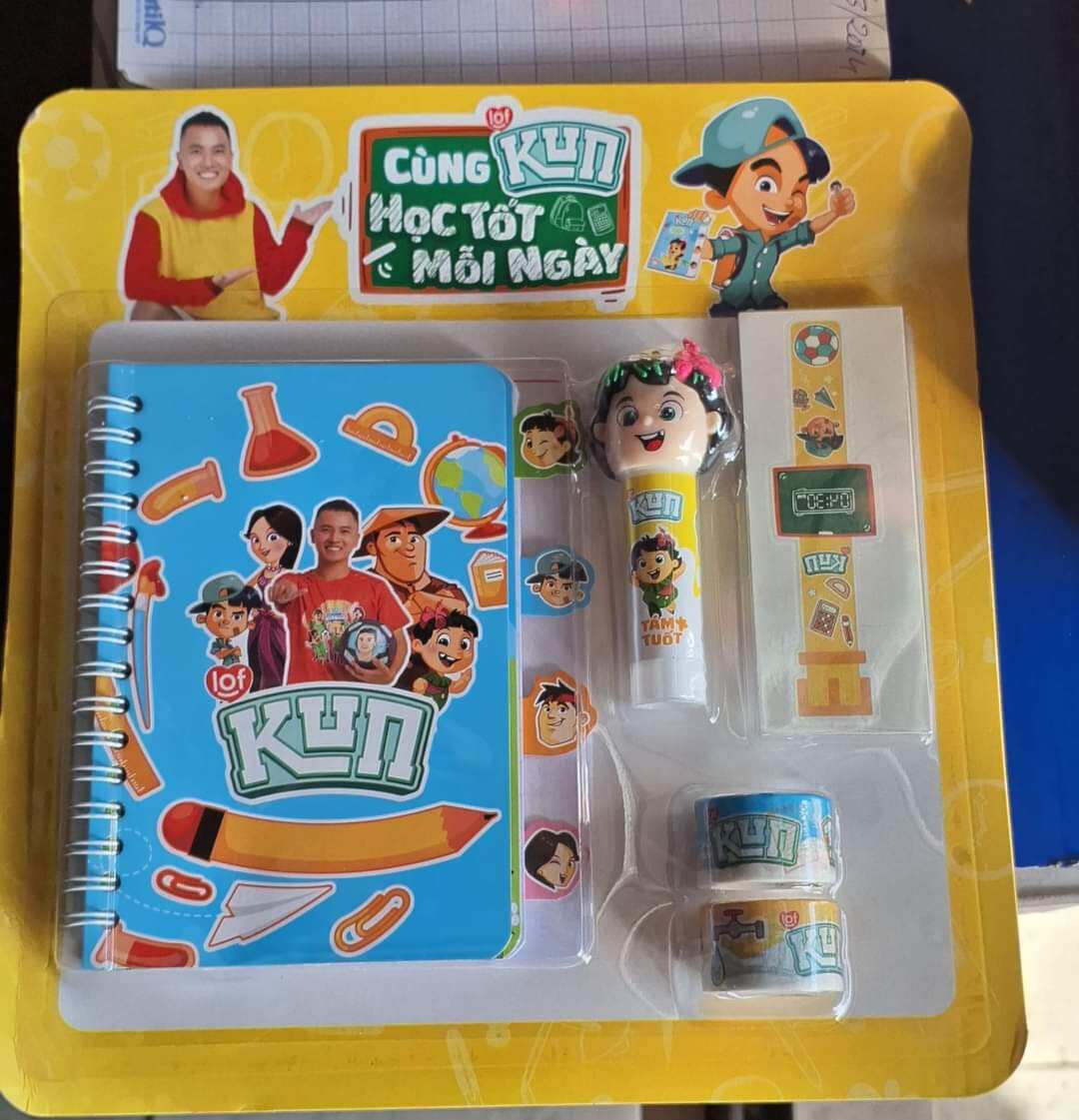 Bộ dụng cụ học tập kun mới