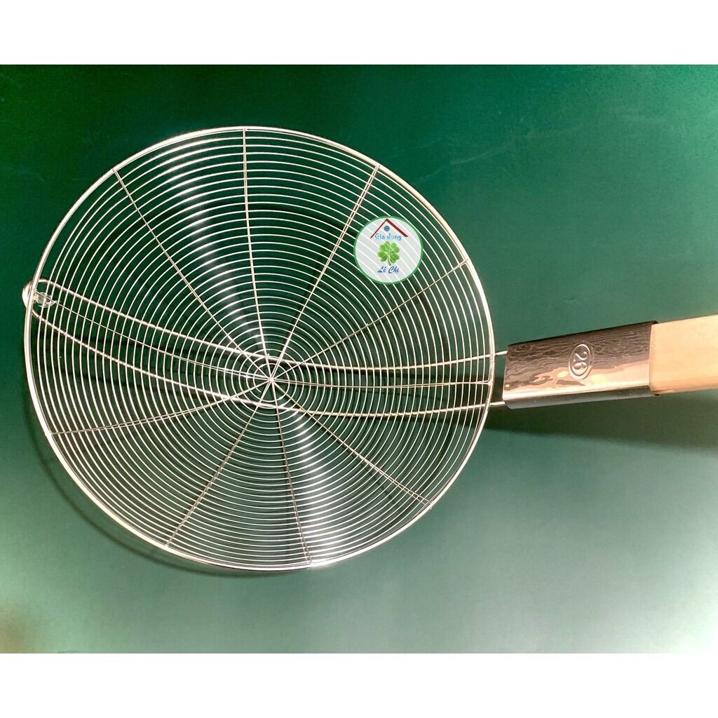 Vợt vớt thức ăn cán gỗ (6 size từ 20cm đến 30cm)