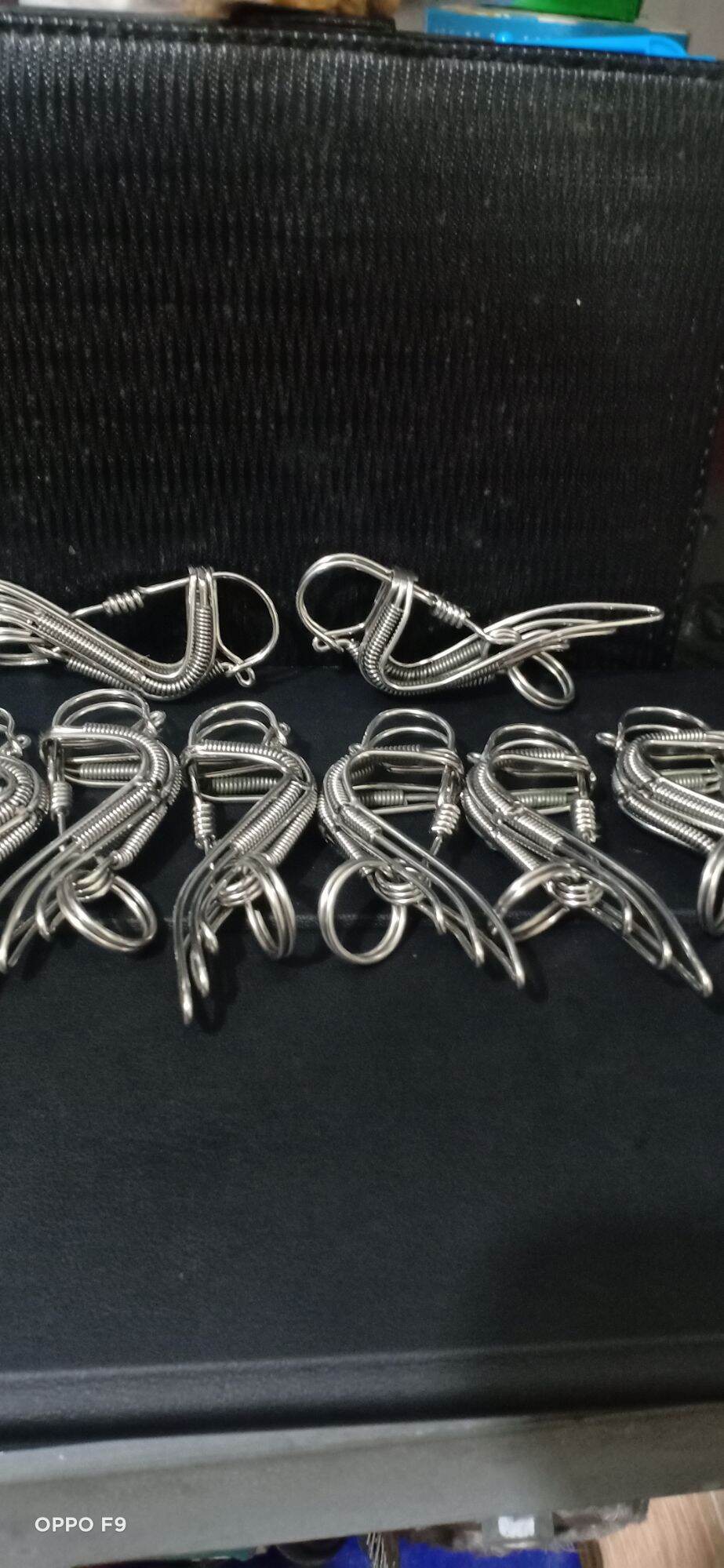 Móc Khoá inox uốn thủ công D001