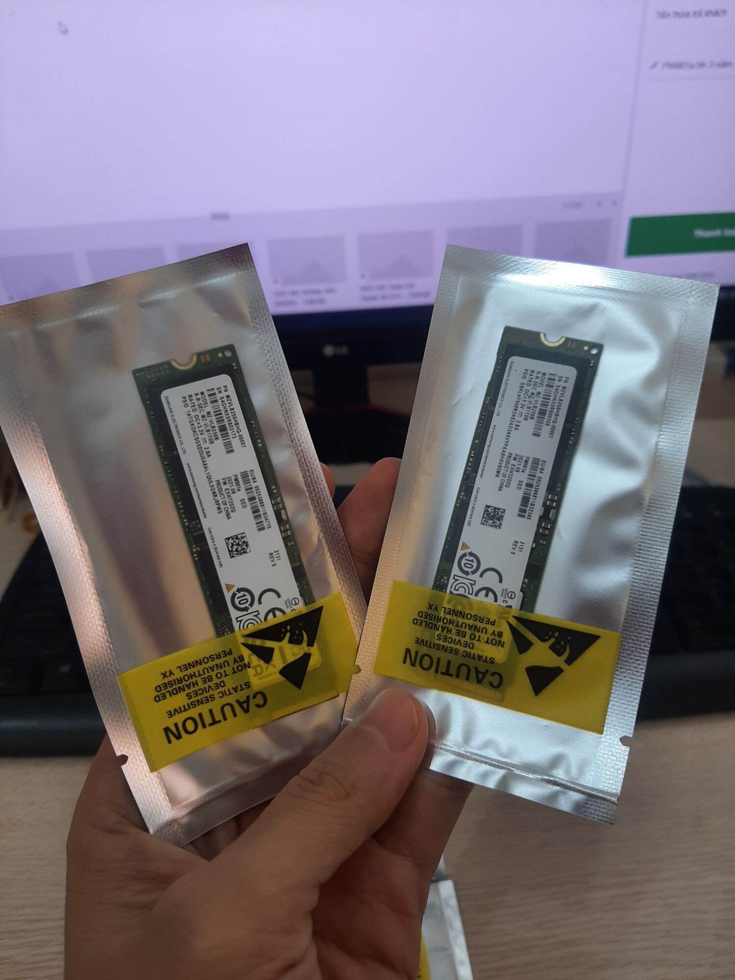 Ổ cứng SSD M2 PCIe 2280 Samsung PM981a 256GB NVMe - bảo hành 36 tháng tại Shopbig1990. 