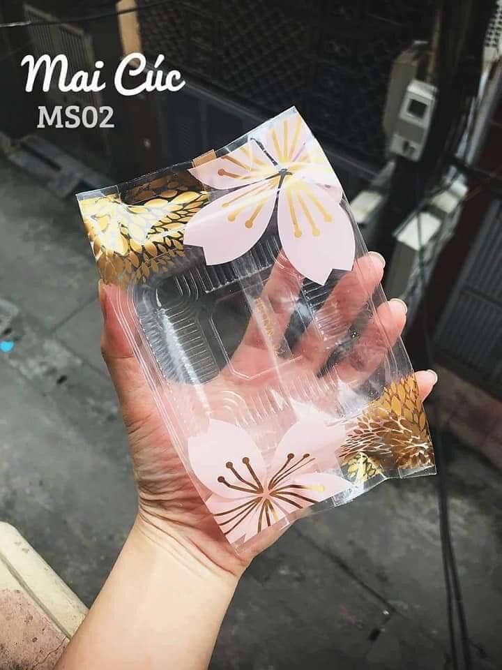 10 bộ khay kèm túi mẫu mai cúc đựng bánh 150g