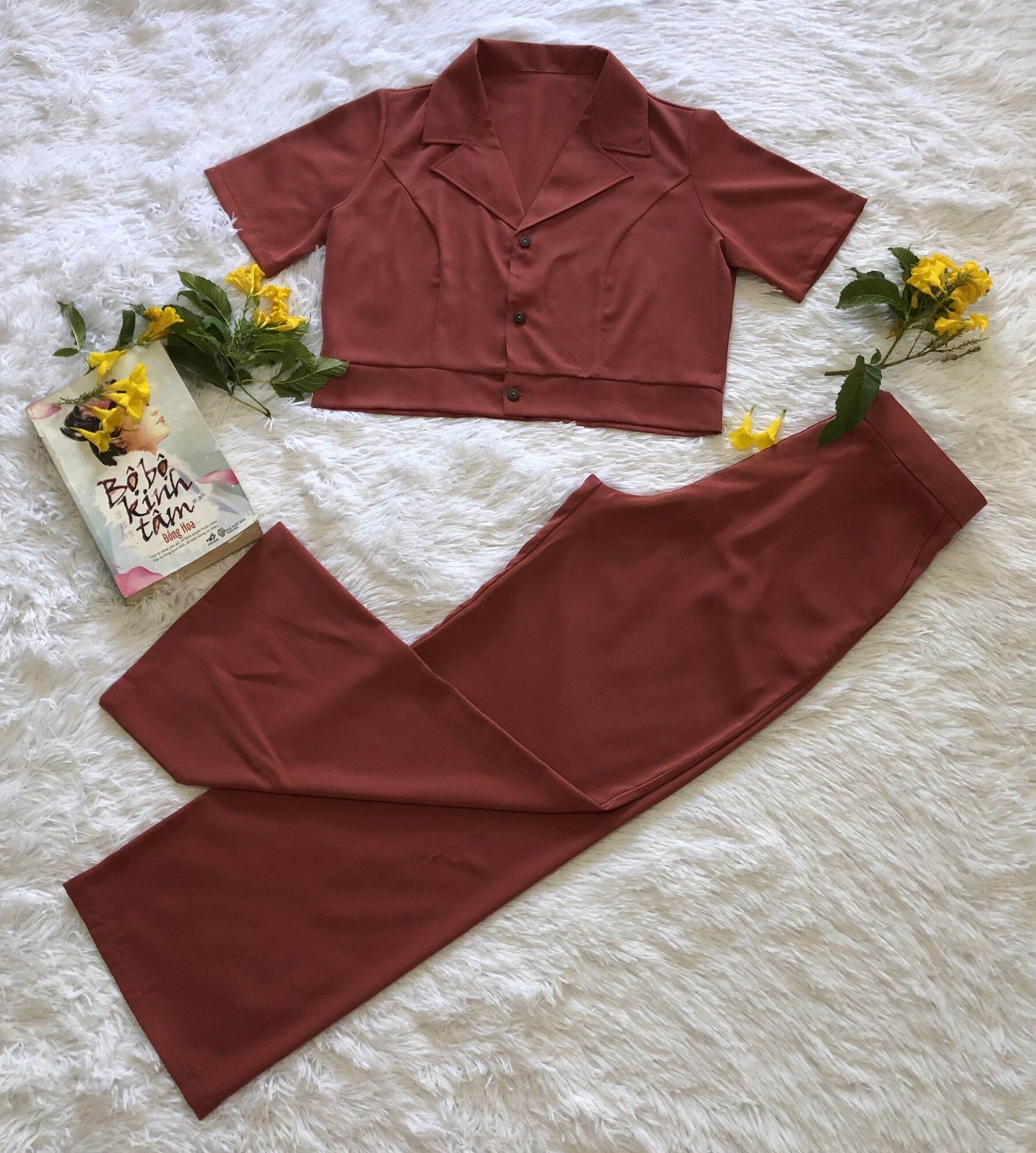 Bộ croptop quần ống rộng mango