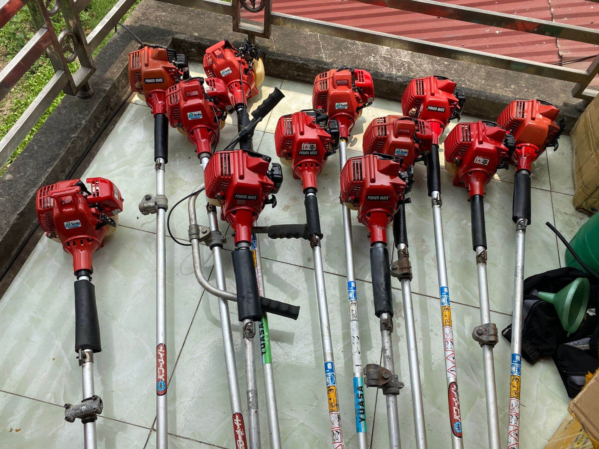 máy cắt cỏ hàng nội địa nhật