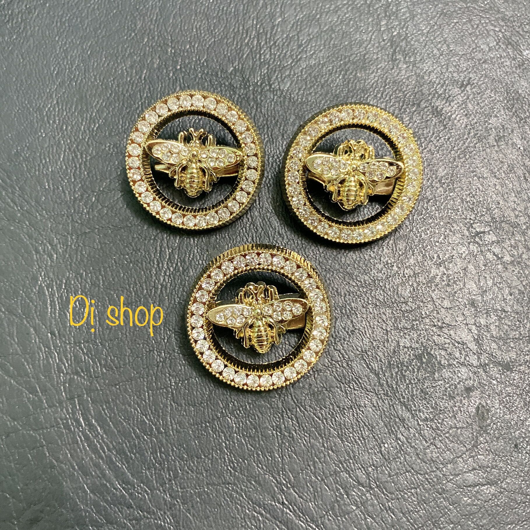 1 tag cài đá hình con bọ size tầm 2.8cm