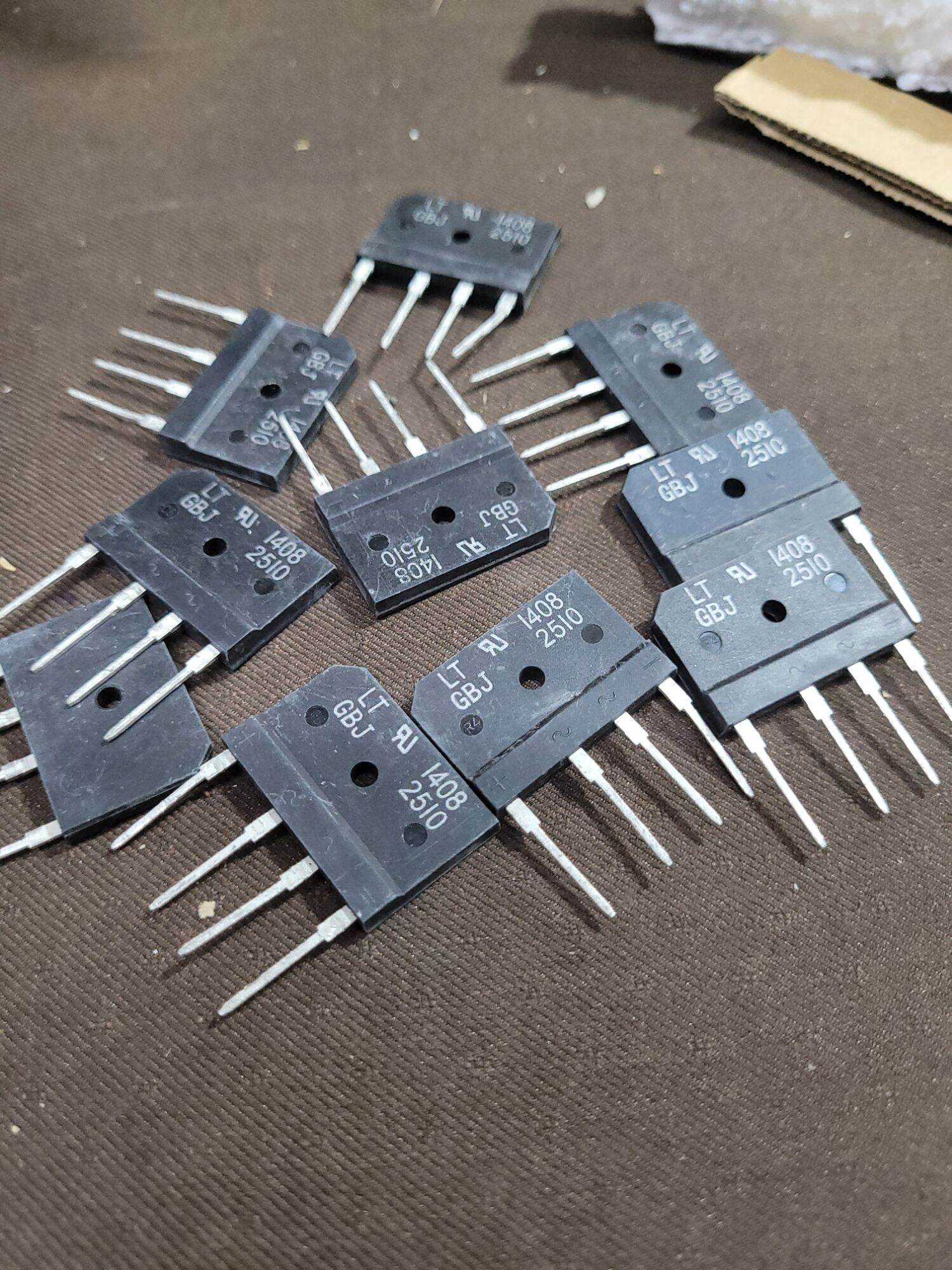 5 Cầu Diot Bếp từ 2510