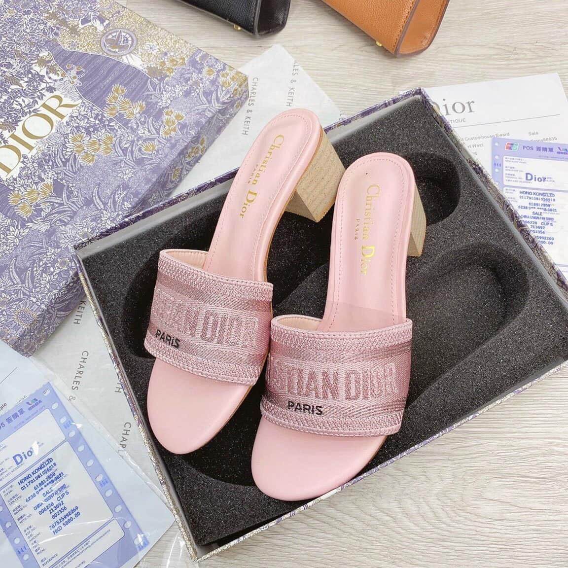 Dép Christian Dior