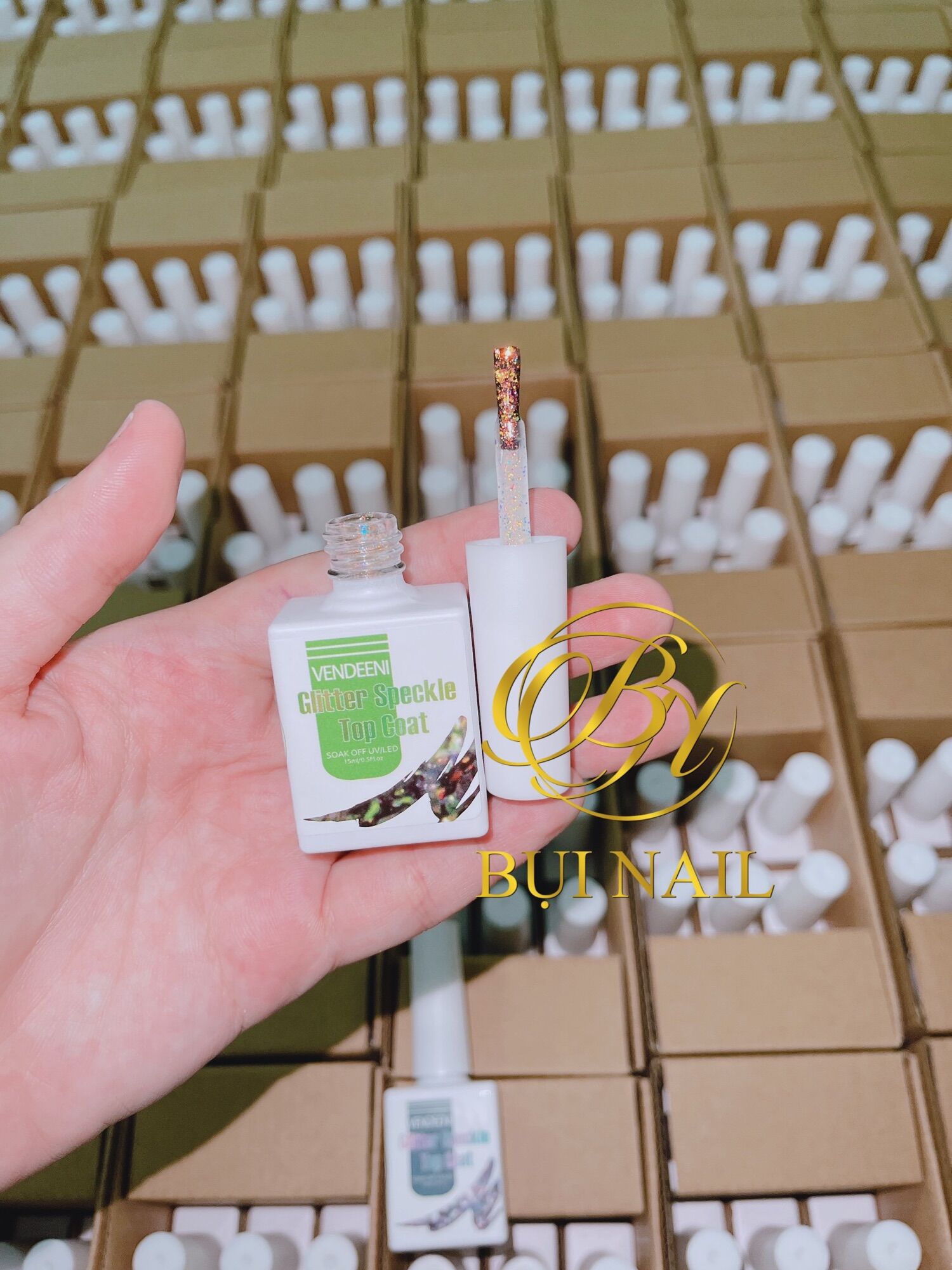 TOP KHỔNG TƯỚC VENDEENI