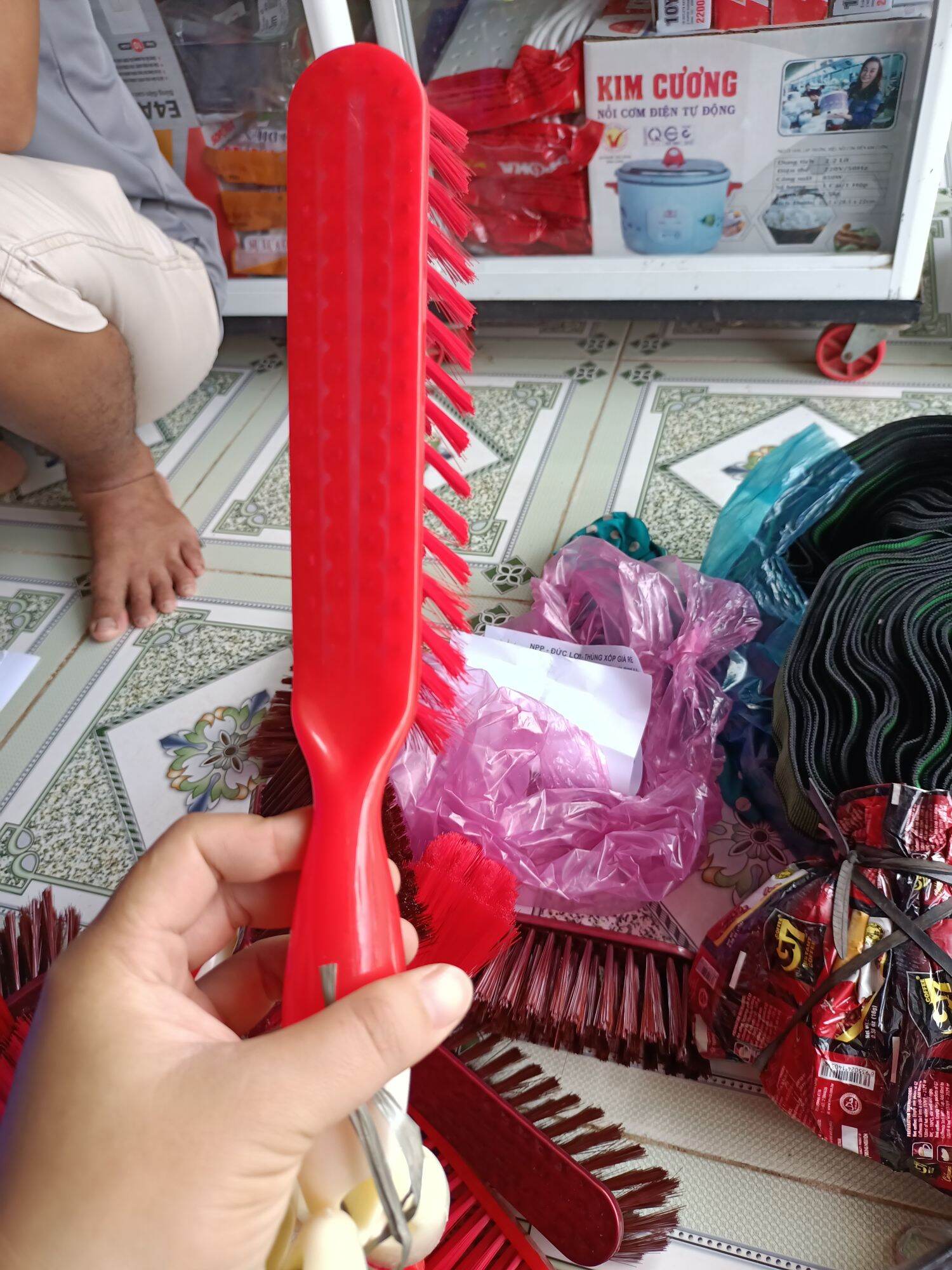 bàn chải chà sàn có tay cầm, cây rửa xe