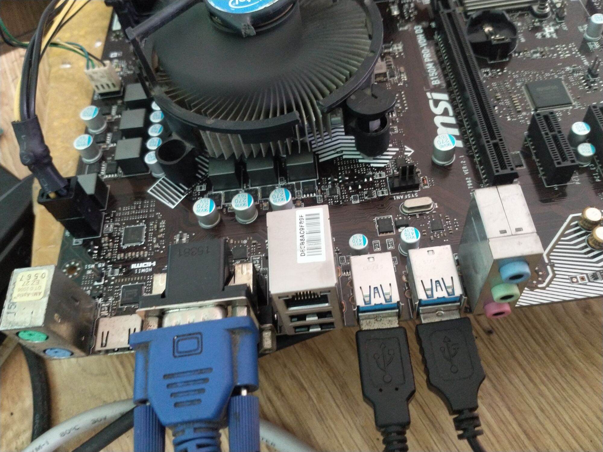 combo main +có CPU g3900 + ram  ddr3 2thanh  4gb