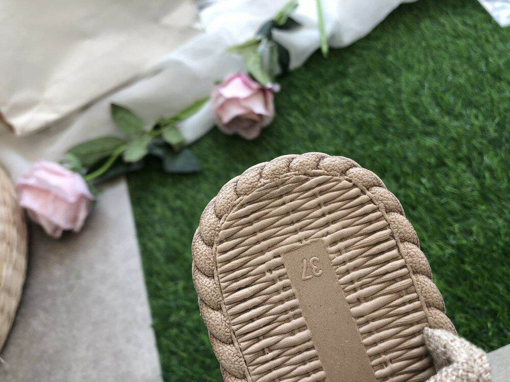 Giày sandal quai chéo vintage