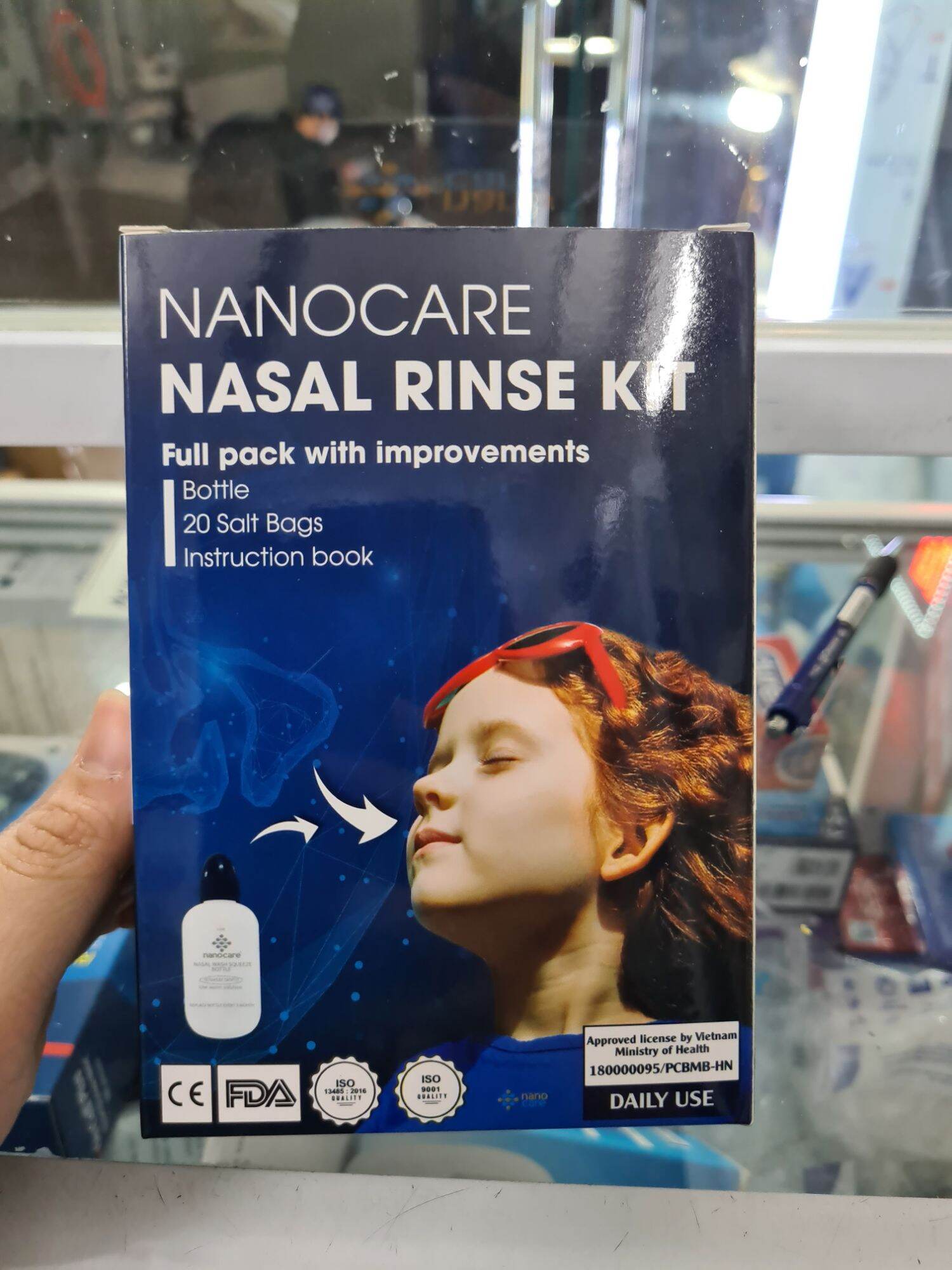Bình rửa mũi Nanocare tặng 20 gói muối rửa