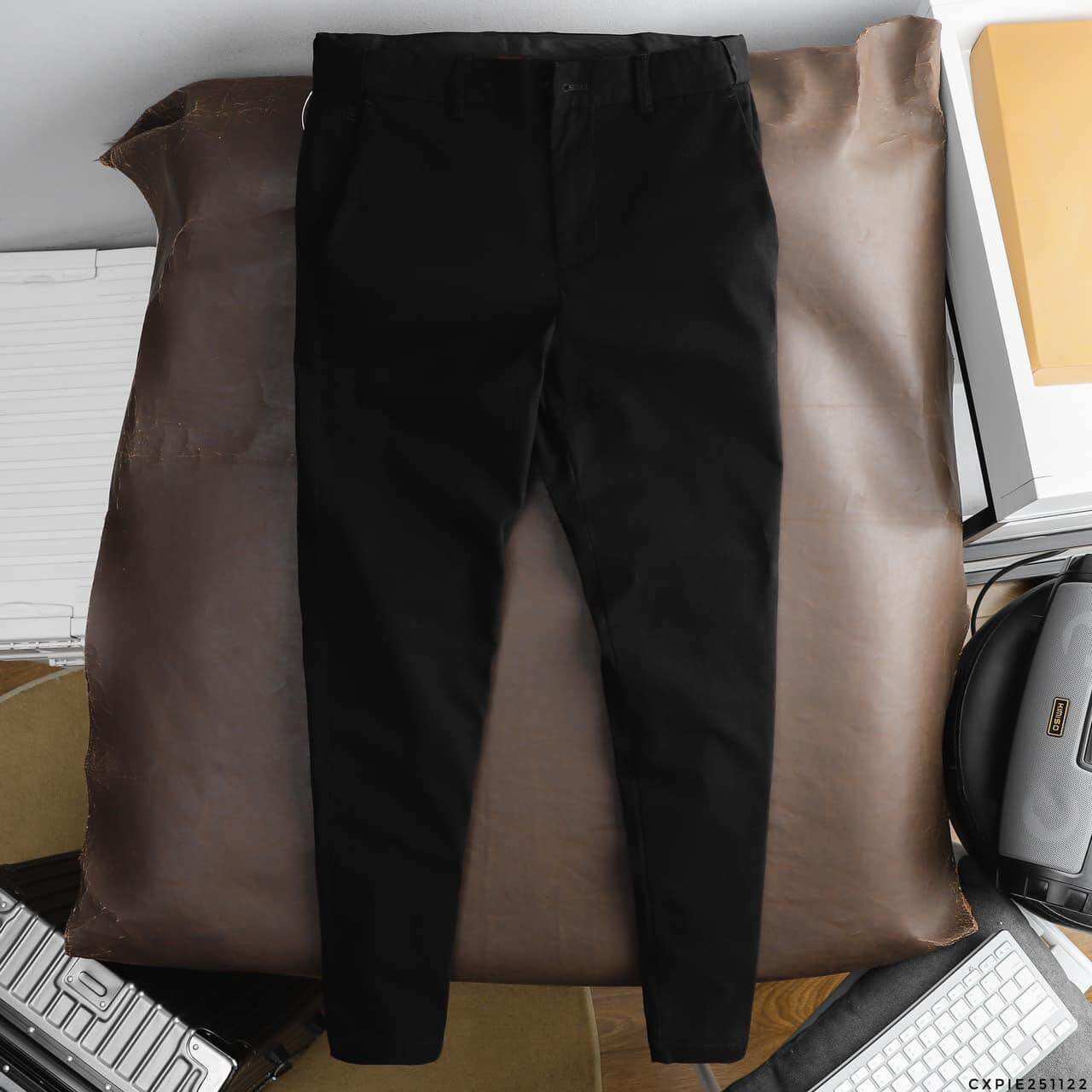 Quần kaki Pierre Cardin