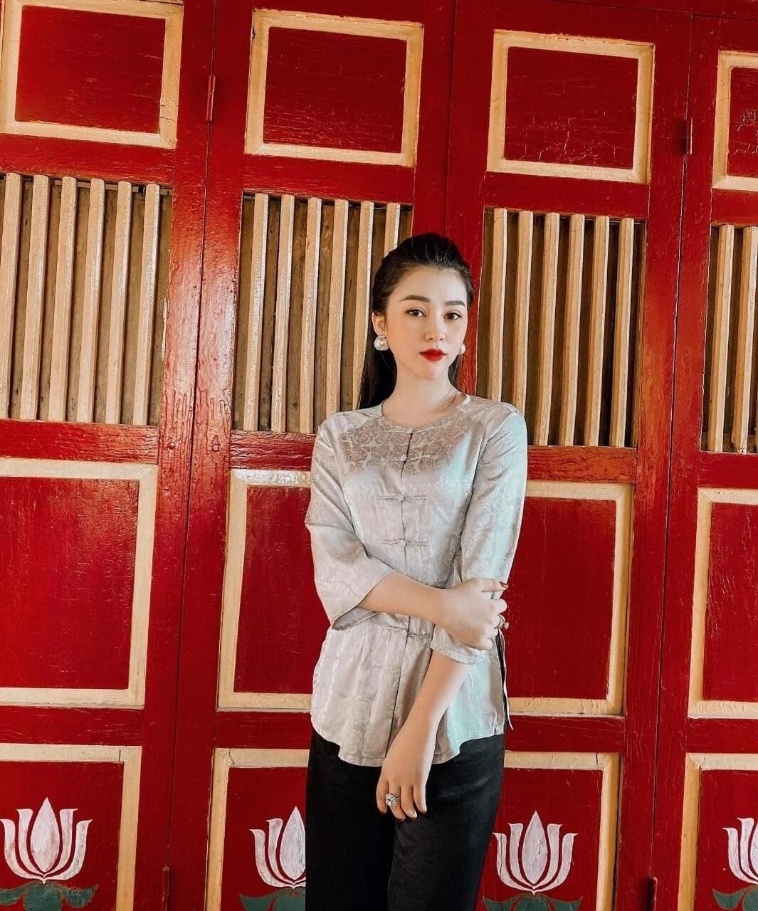 Đồ Lam Đi Chùa Bà Ba Gấm