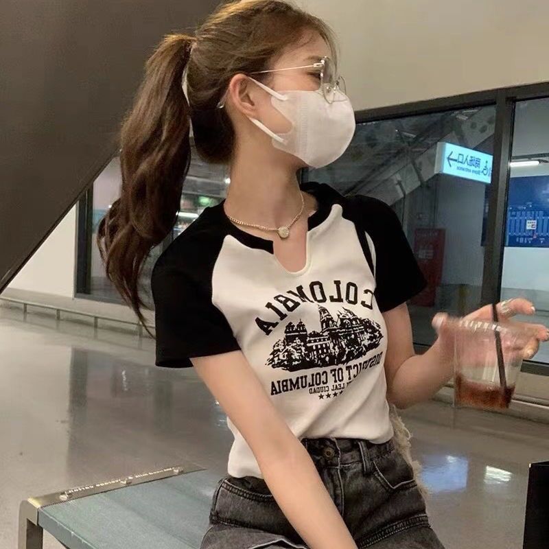Áo kiểu chữ colom croptop BG