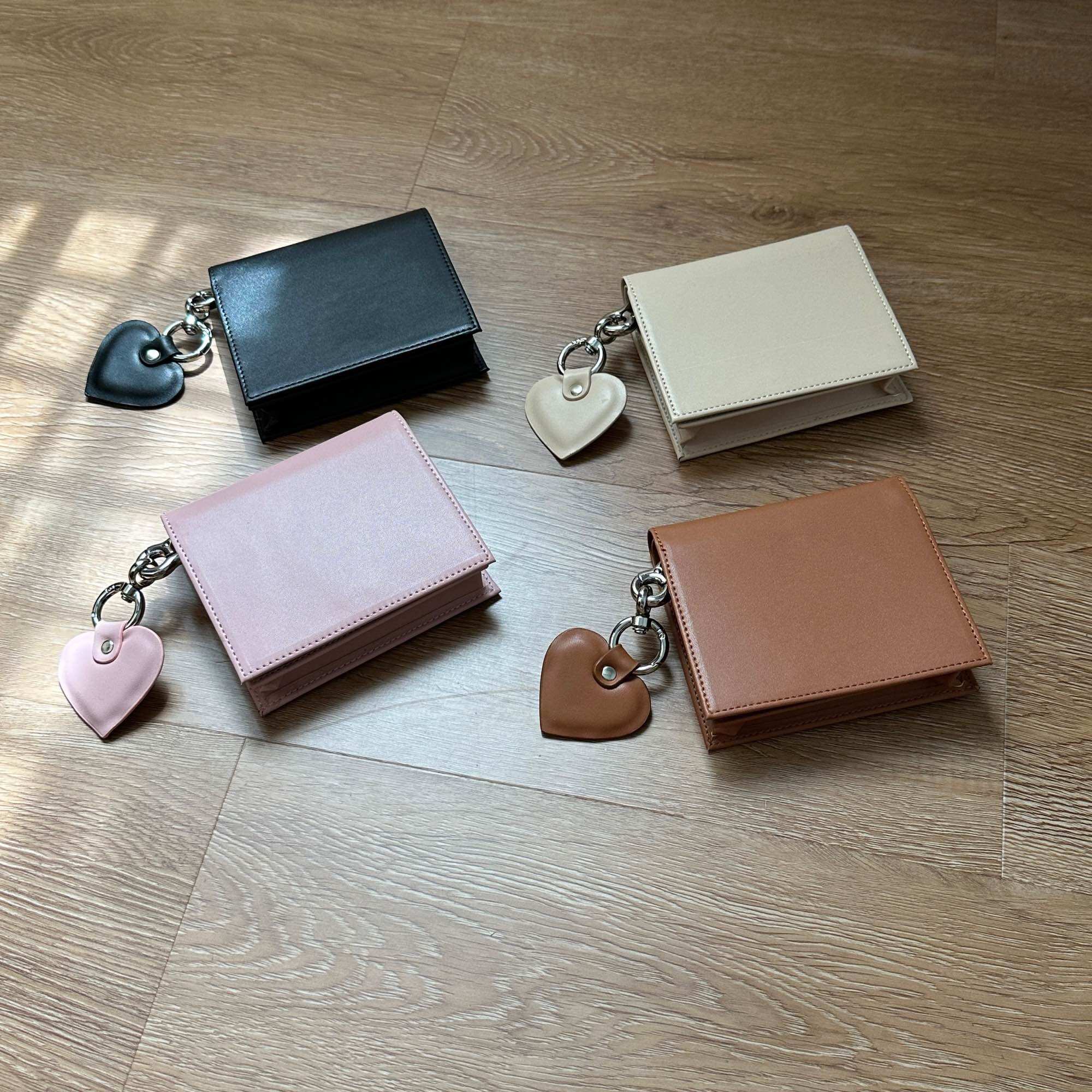 Nhập lazlook11 -15%| loulou heart wallet - ví loulou series heart