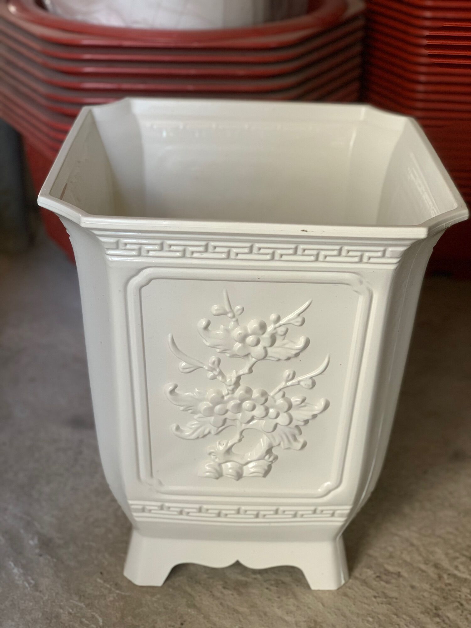Chậu nhựa vuông tứ quý 50x48cm