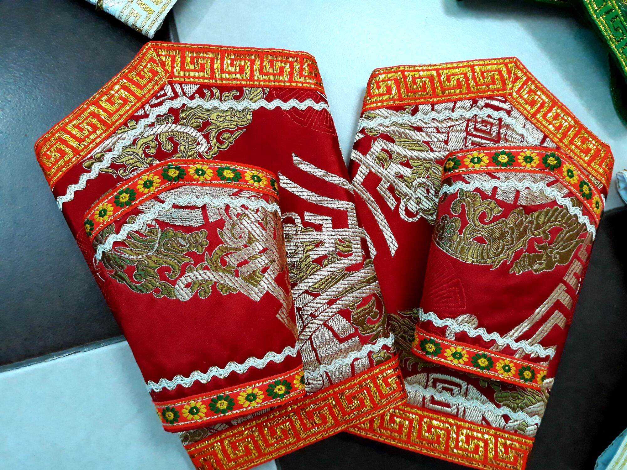 bao chân và bao tay gấm