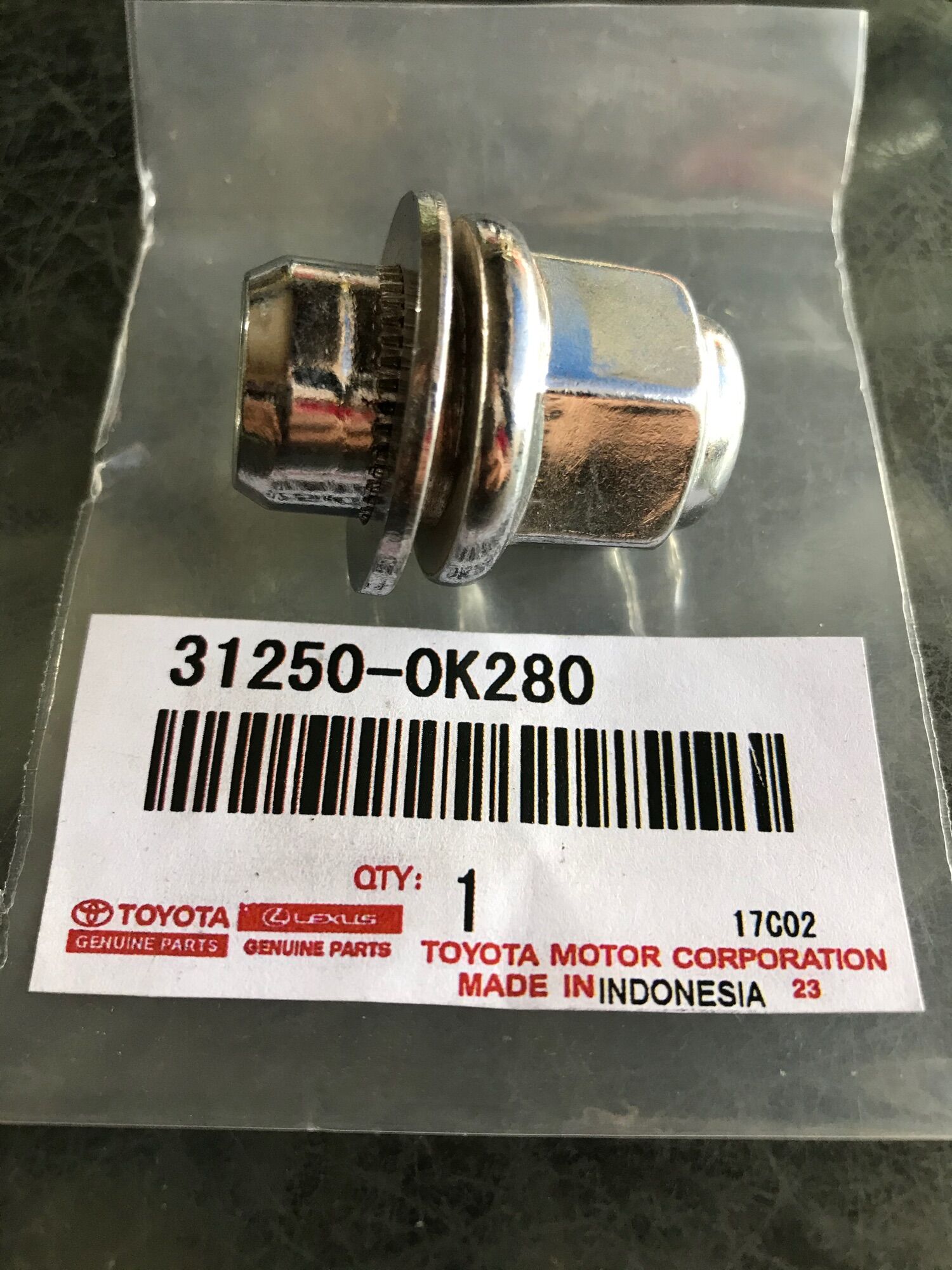 Tán tắc kê bánh toyota vios hàng chuẩn zin