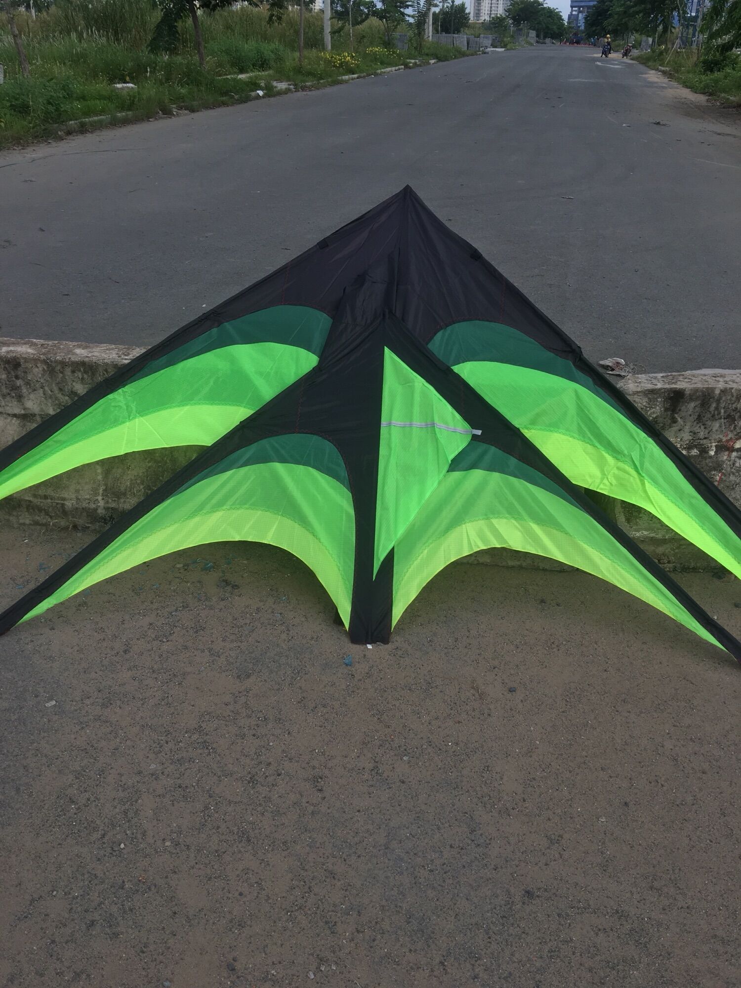 Diều delta fantasy size 2,8m - Tặng tay cầm thả diều 150m dây + túi vải đựng diều