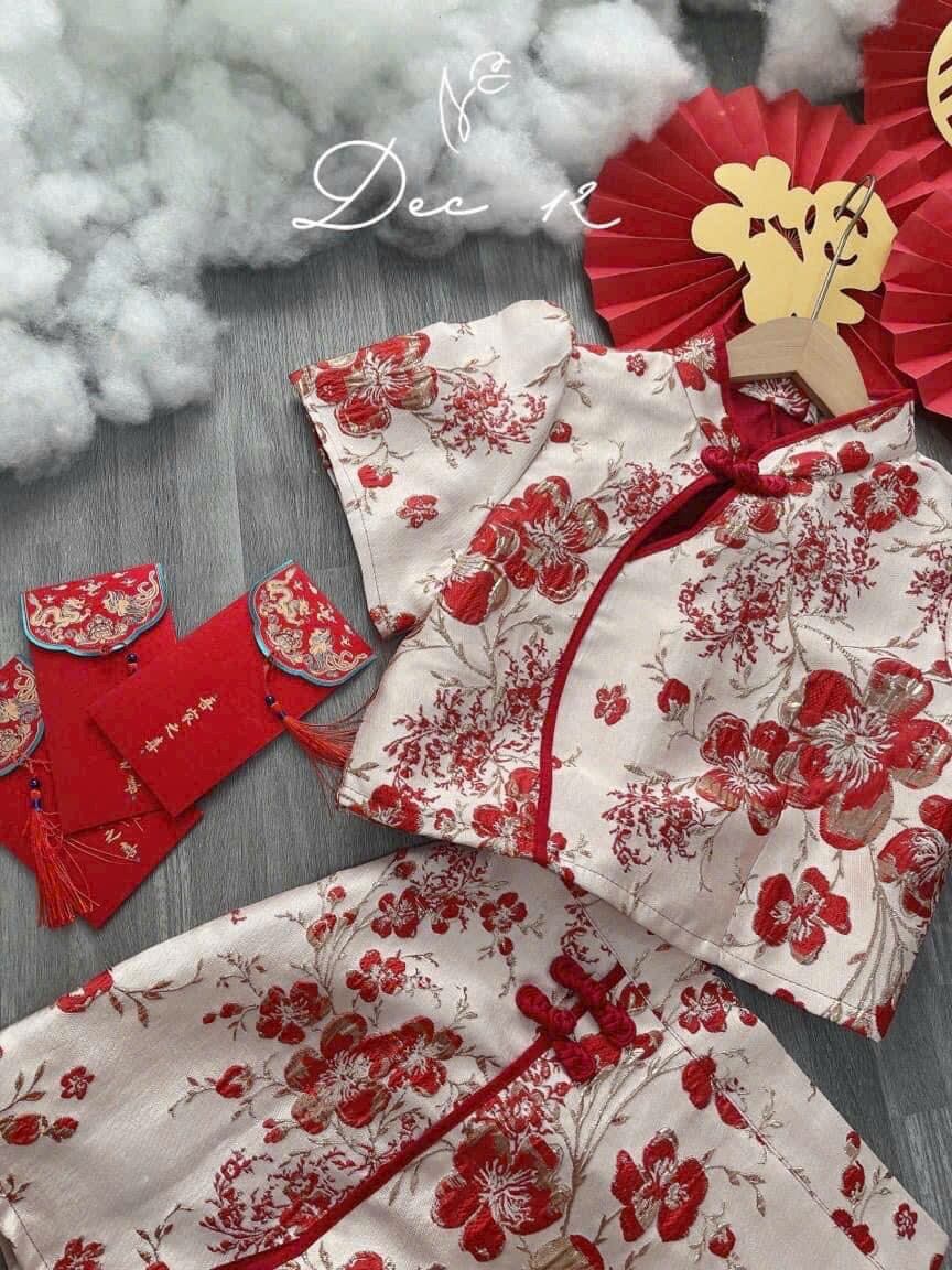 SET ÁO CỔ TÀU PHỐI CHÂN VÁY GẤM HOA