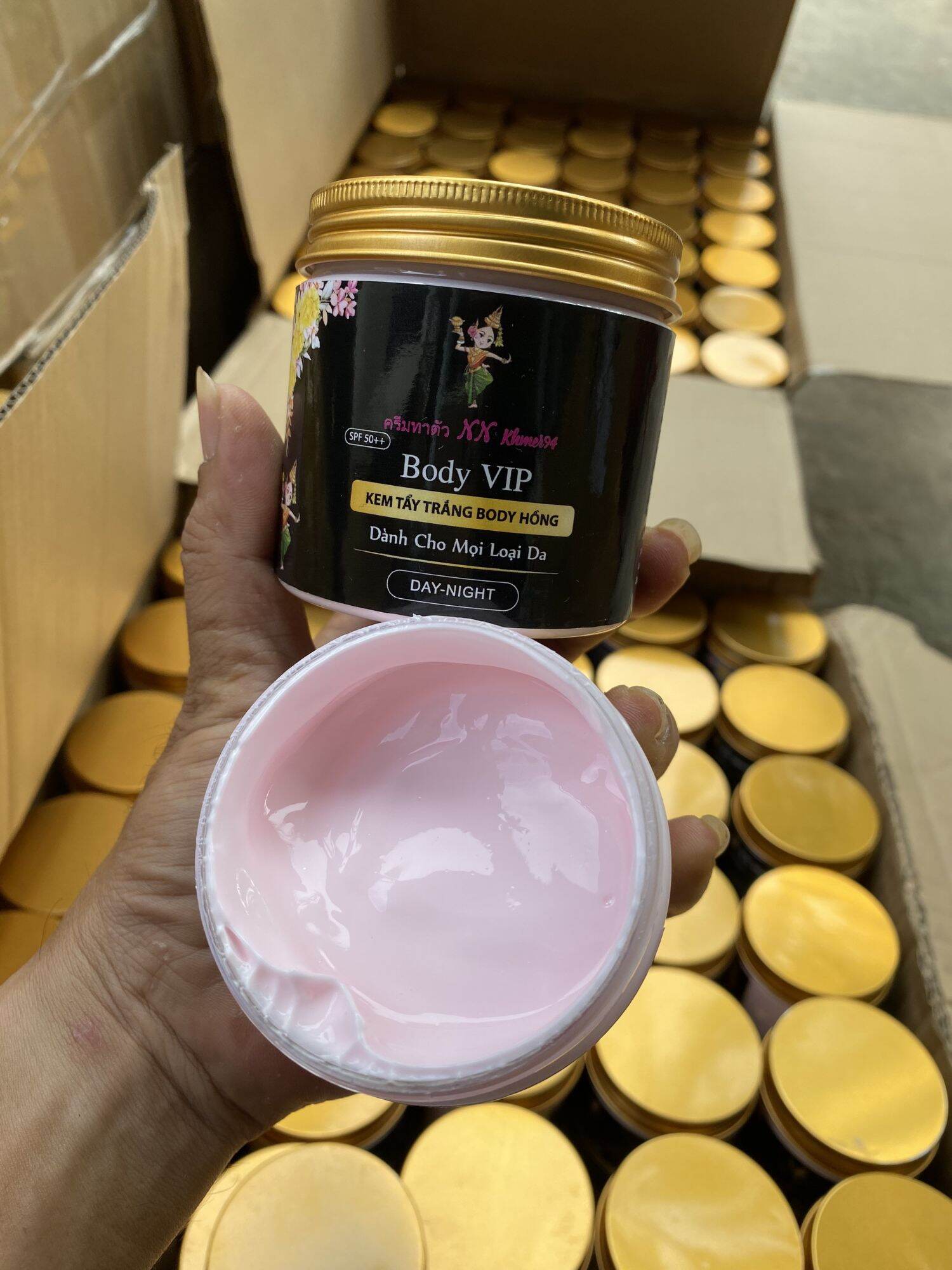 Body vip kem tẩy trắng da body hồng