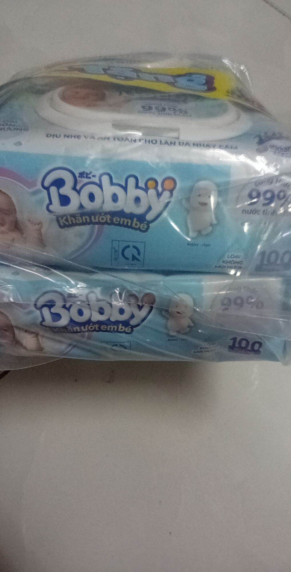 1 gói khăn ướt bobby 100 tờ ( Xanh)