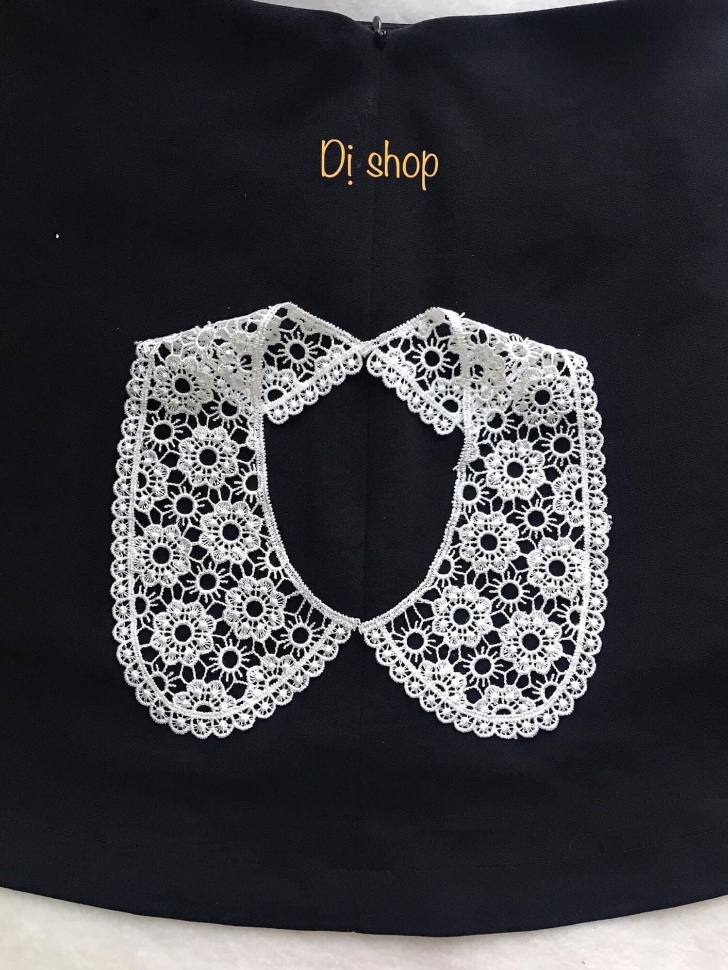 Cổ ren chỉ bóng