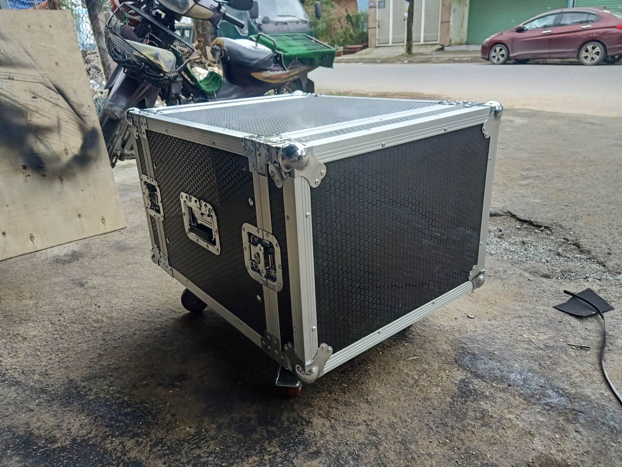 TỦ MÁY 8U THƯỜNG - NEW 100%