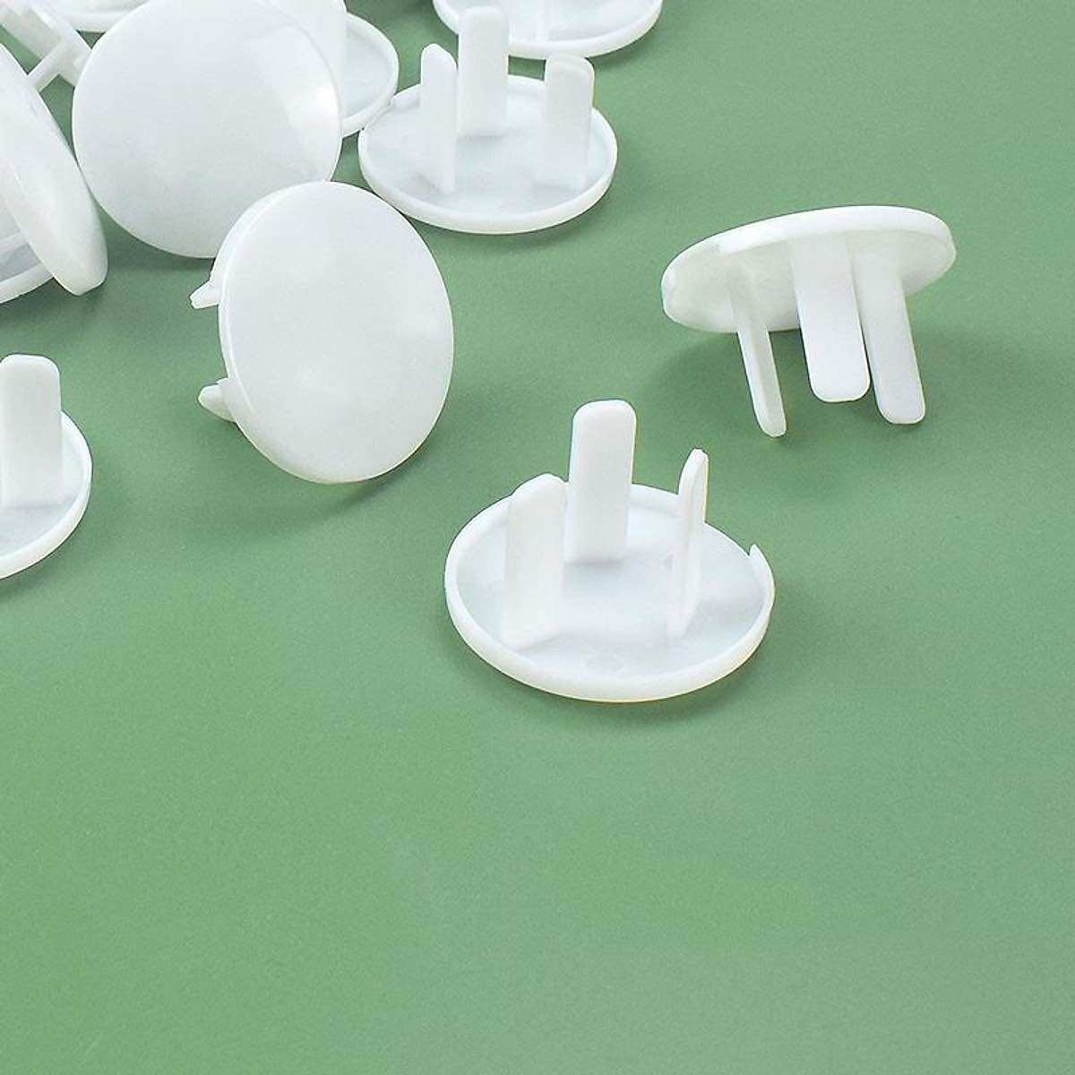 Bộ 20 nút bịt ổ điện an toàn cho bé ( 2 chân, 3 chân )