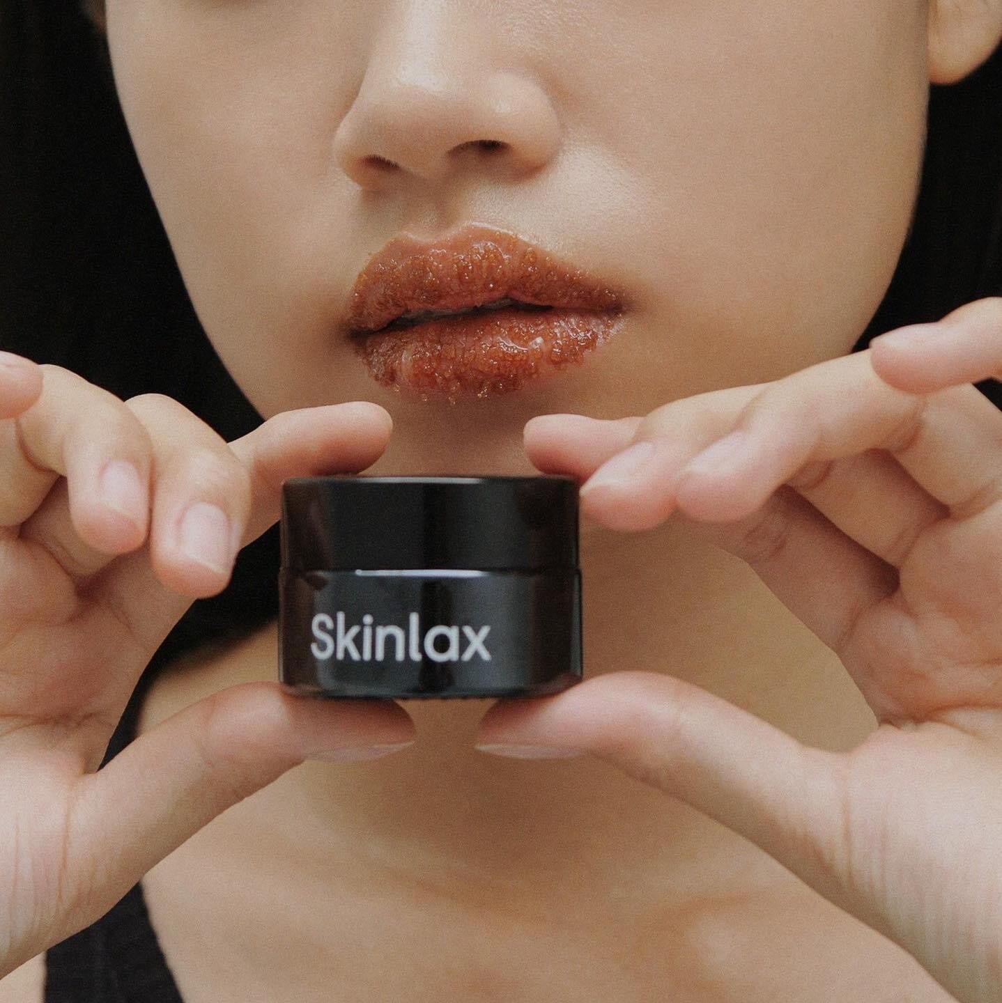 Tẩy Da Chết Môi Mật Ong Gừng SKINLAX ( 20g )