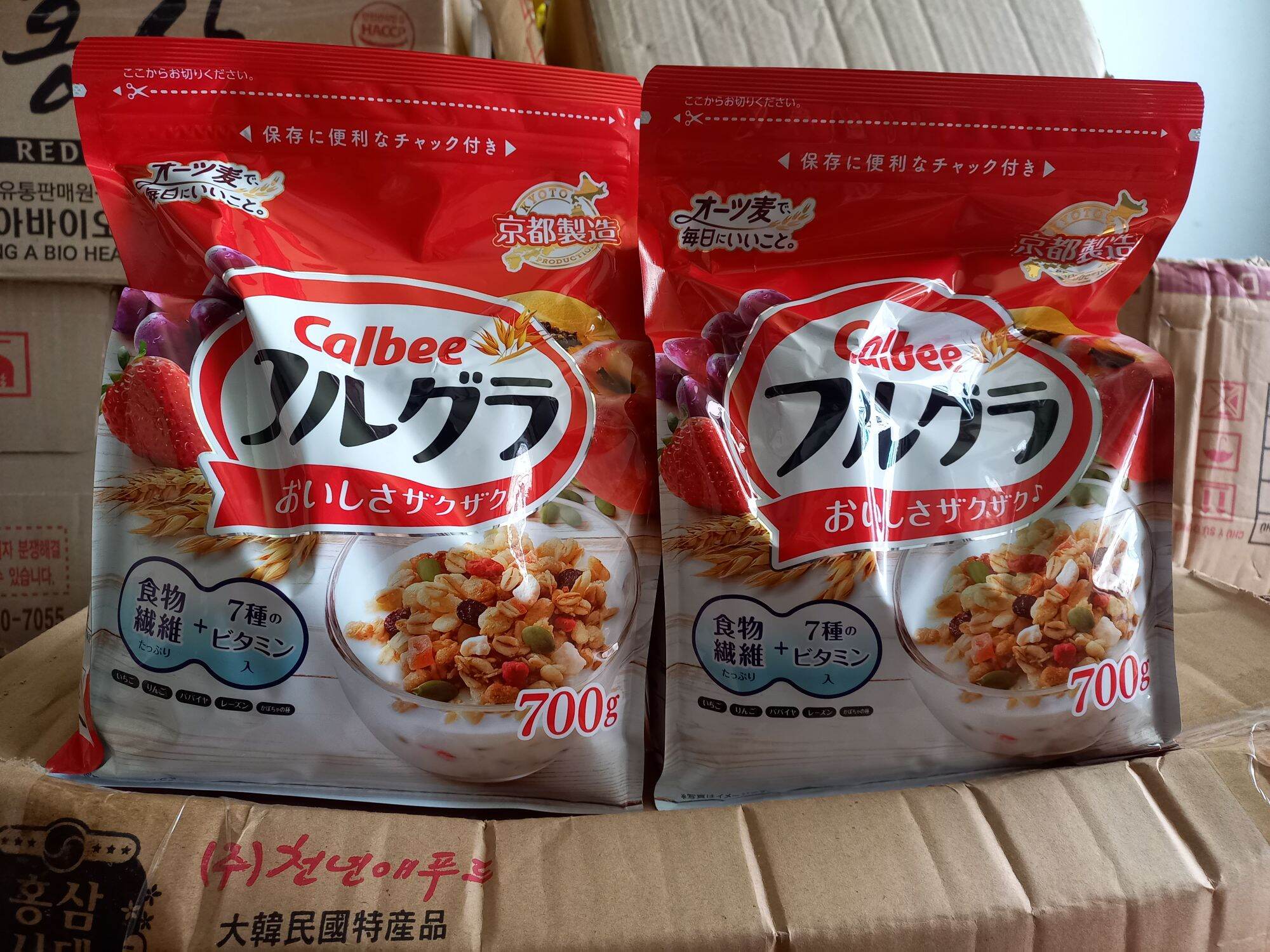 Ngũ cốc dinh dưỡng ăn kiêng Calbee 700g