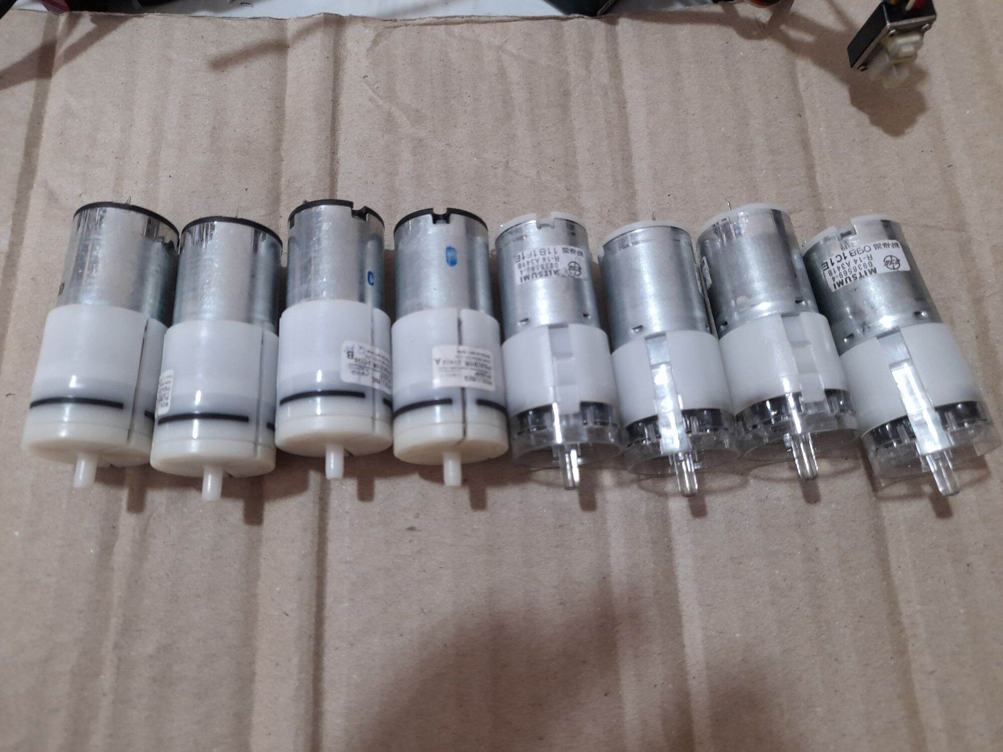 máy bơm hơi mini 6v