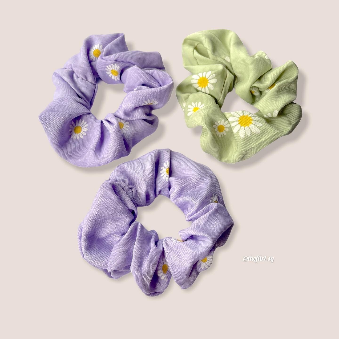 Scrunchies hoa cúc siêu đáng iu