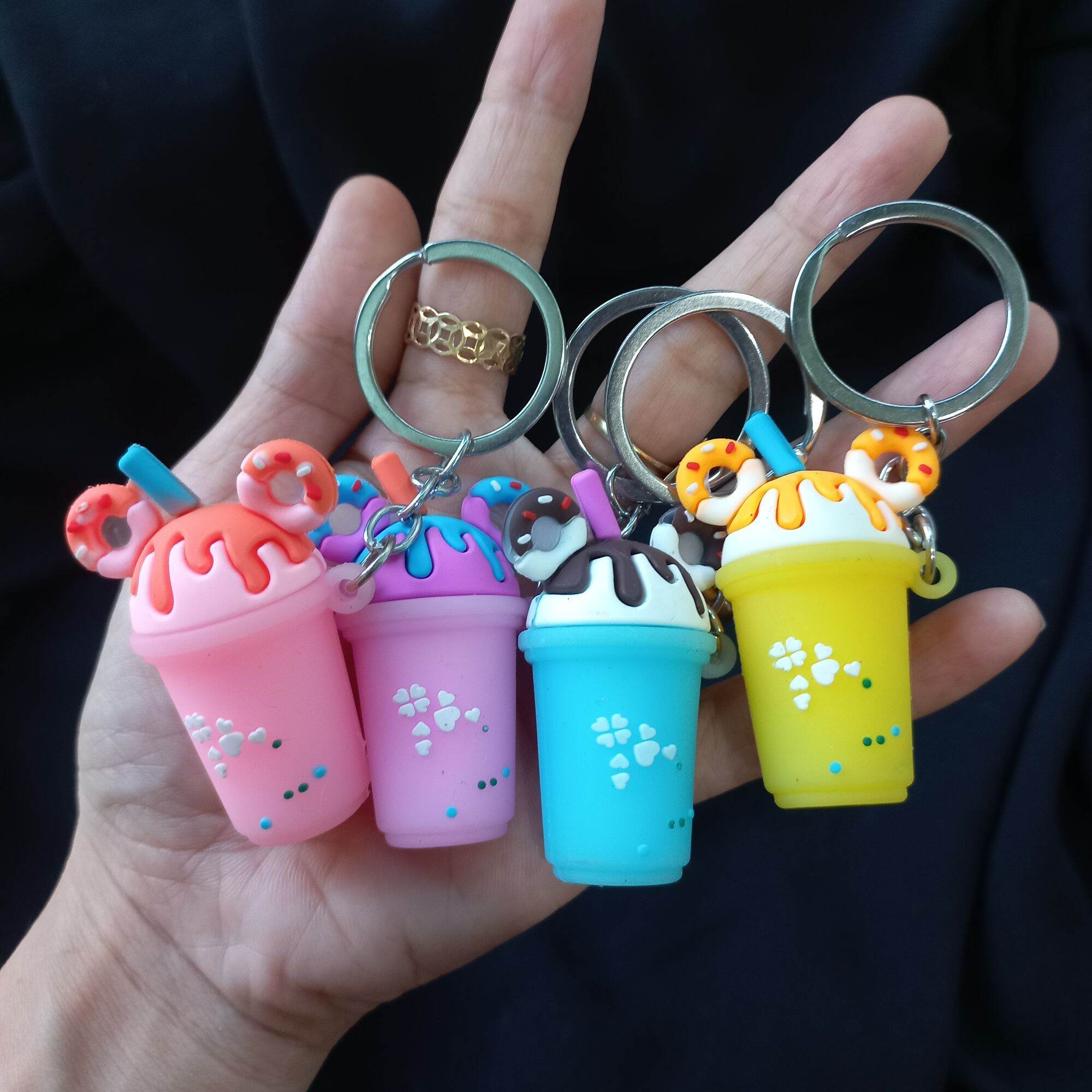Móc khóa ly nước siêu kute