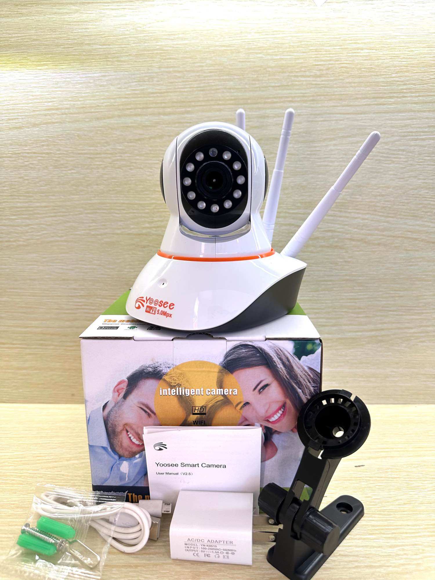 Camera yoosee 3 râu có màu ban đêm đàm thoại 2 chiều